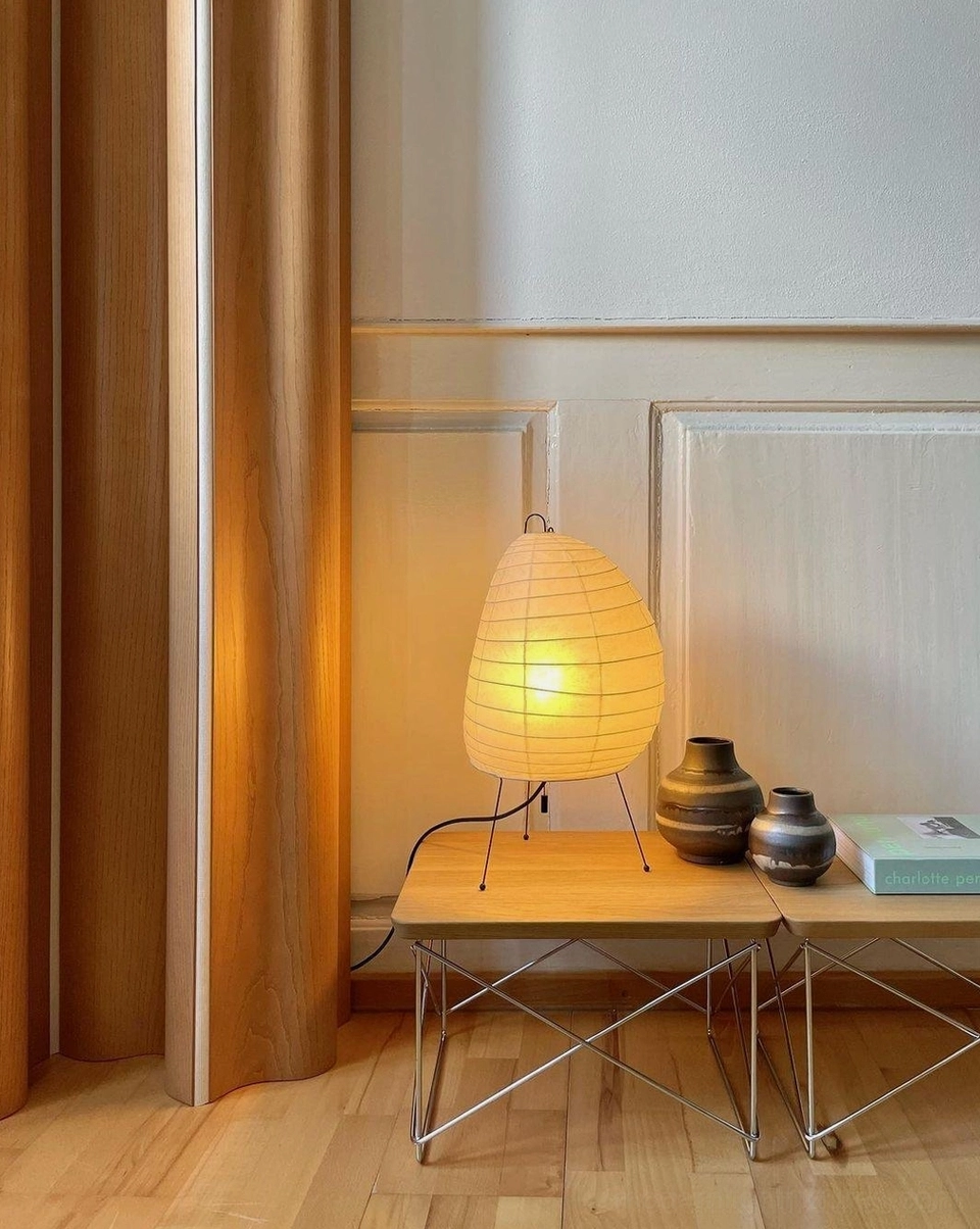 Akari 1N Japanese washi paper table lamp in natural white finish on minimalist surface with clean aesthetic