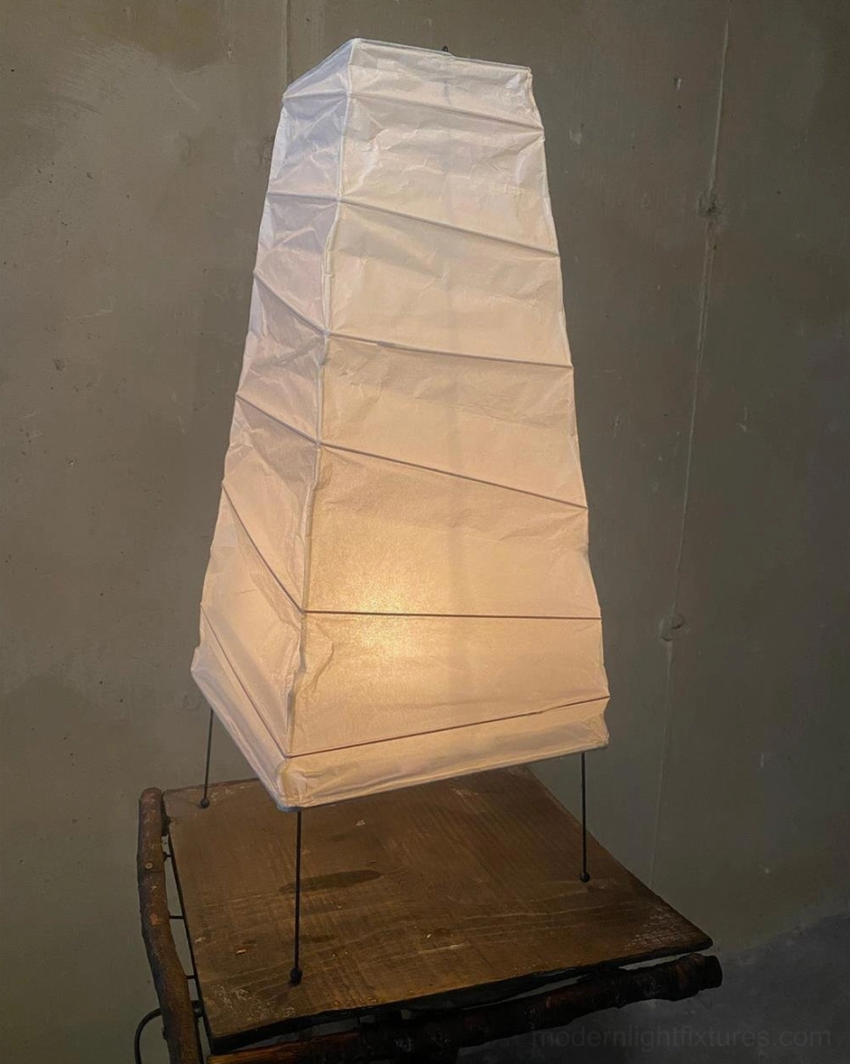 Akari 4N modern table lamp three-quarter angle with visible power cord detail