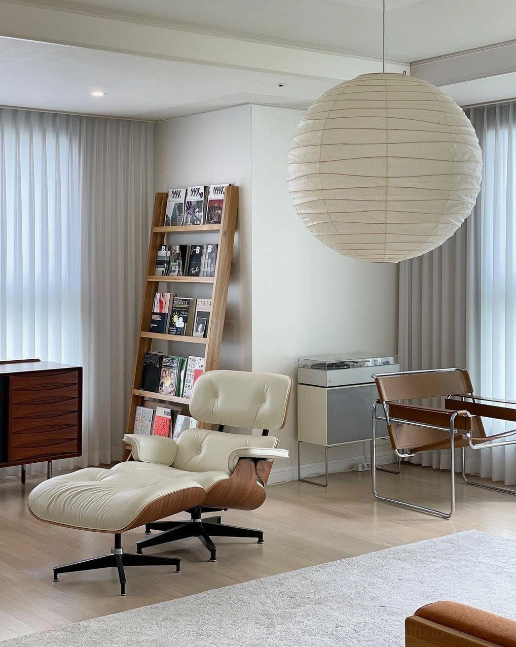 Akari D Series Japanese Washi pendant lamp - detail view of handmade paper texture and iron wire structure
