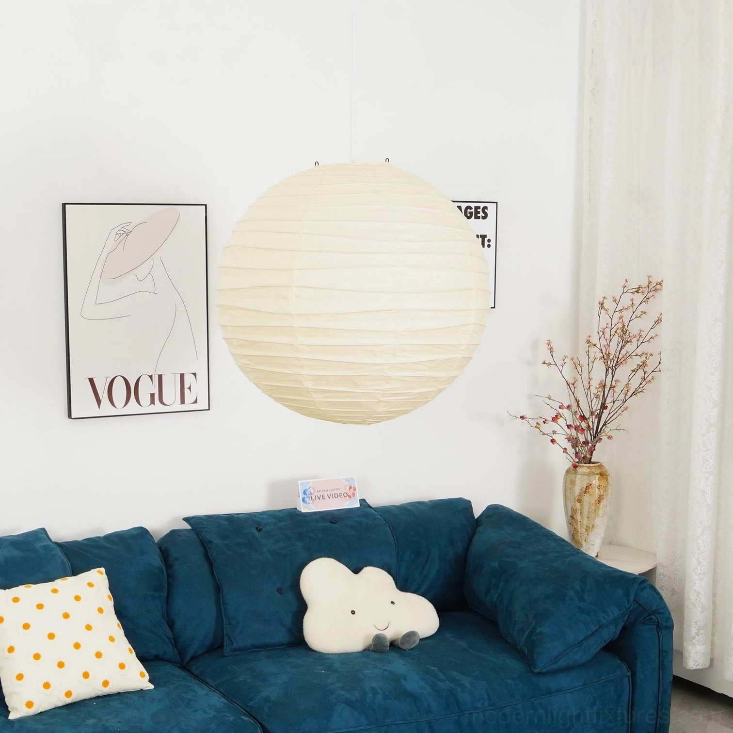 Akari D Series pendant lamp - hanging over dining table in Japandi interior design