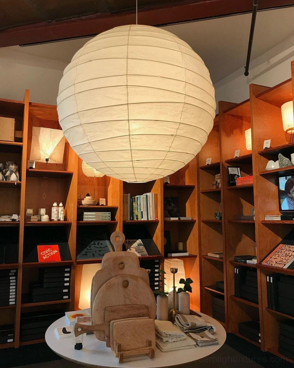 Akari D pendant lamp - size comparison installation guide for various room dimensions