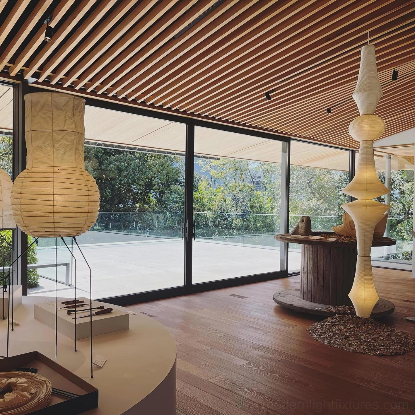 Akari E modern minimalist pendant lamp with Japanese wabi-sabi design philosophy and organic geometry
