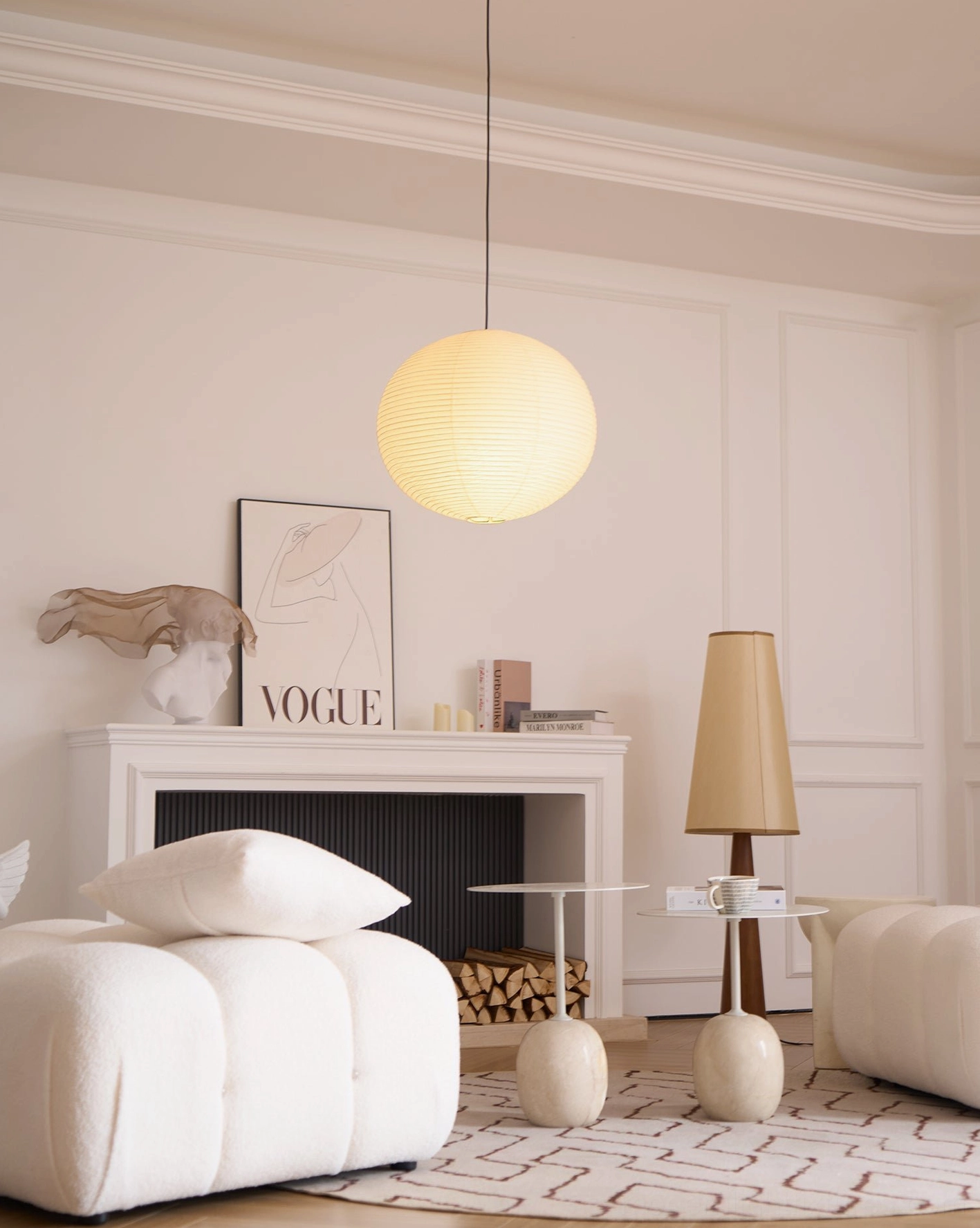 Akari pendant lamp entryway foyer welcoming ambient lighting