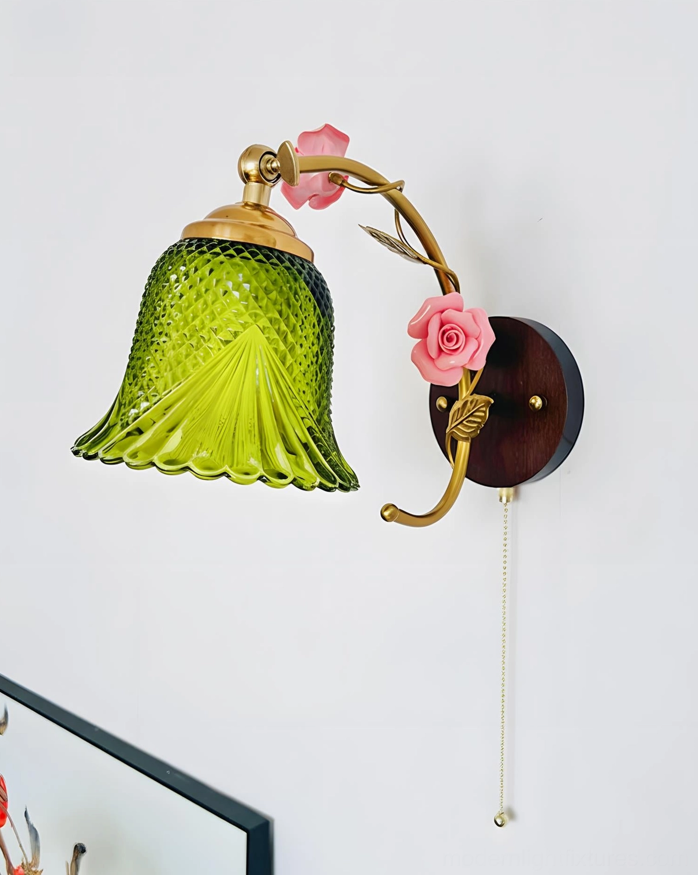 Amber Roseraie Verse wall sconce ambient lighting in transitional interior setting
