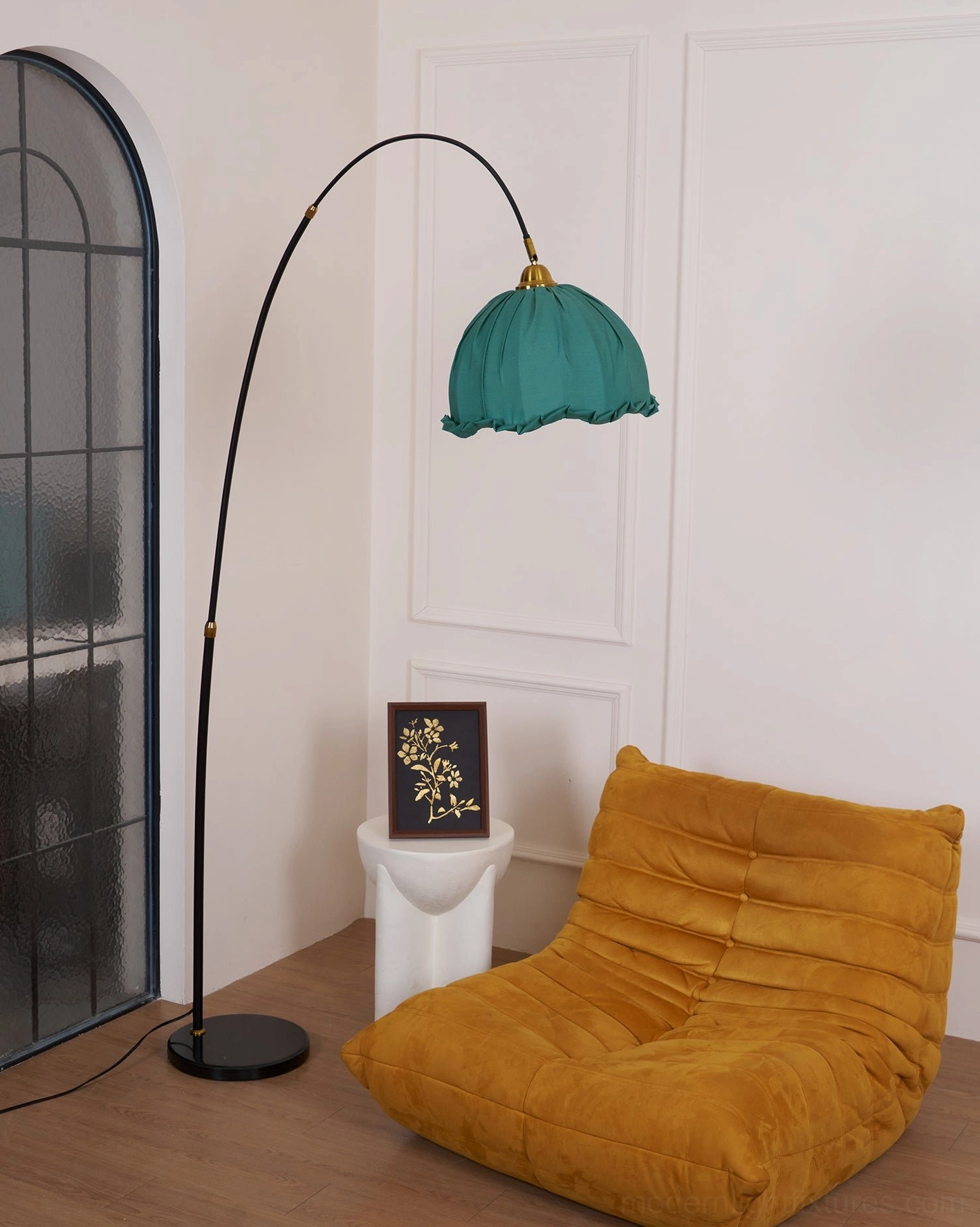 Arc floor lamp international plug options US UK EU AU compatibility