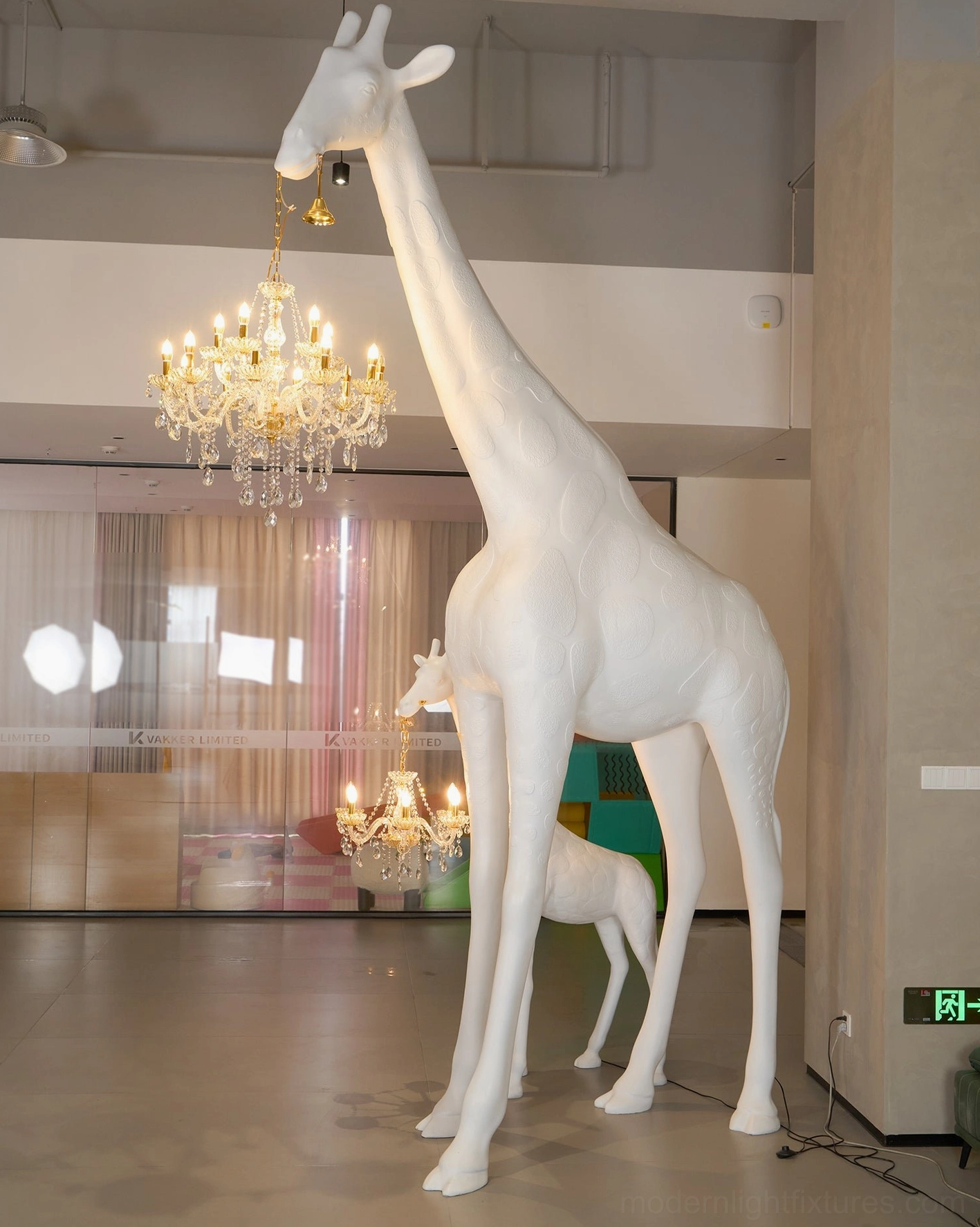 Artistic giraffe sculpture floor lamp contemporary lighting fixture with crystal pendant in modern interior