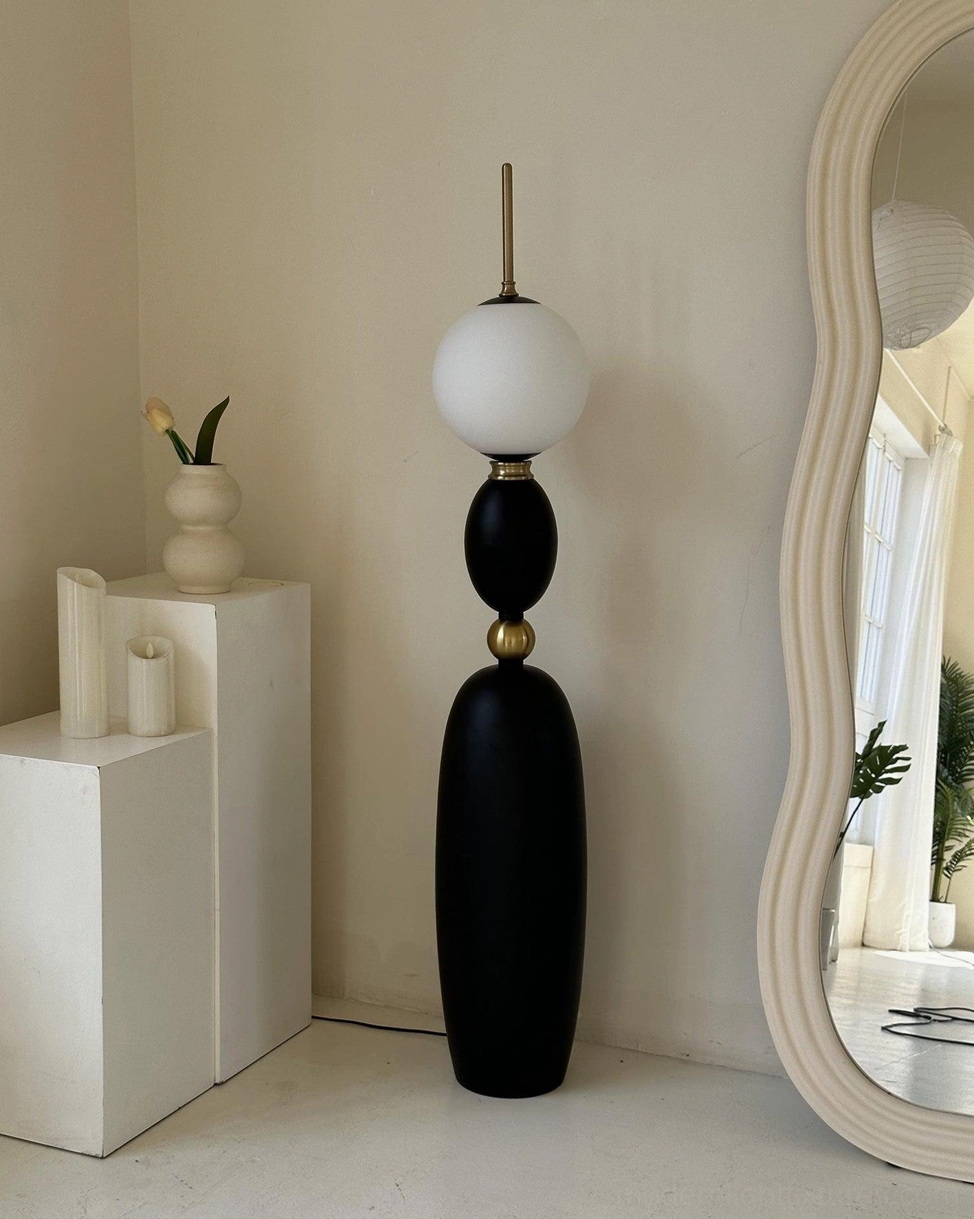 Bellamy floor lamp warm white 3000K ambient lighting effect in evening home interior