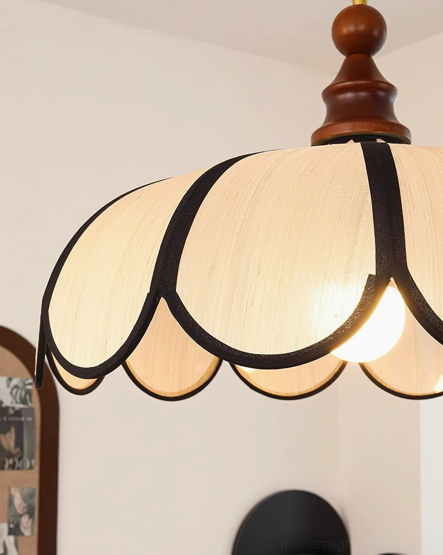 Bellerin Small and Medium pendant lamps size comparison showing proportional diameter variation