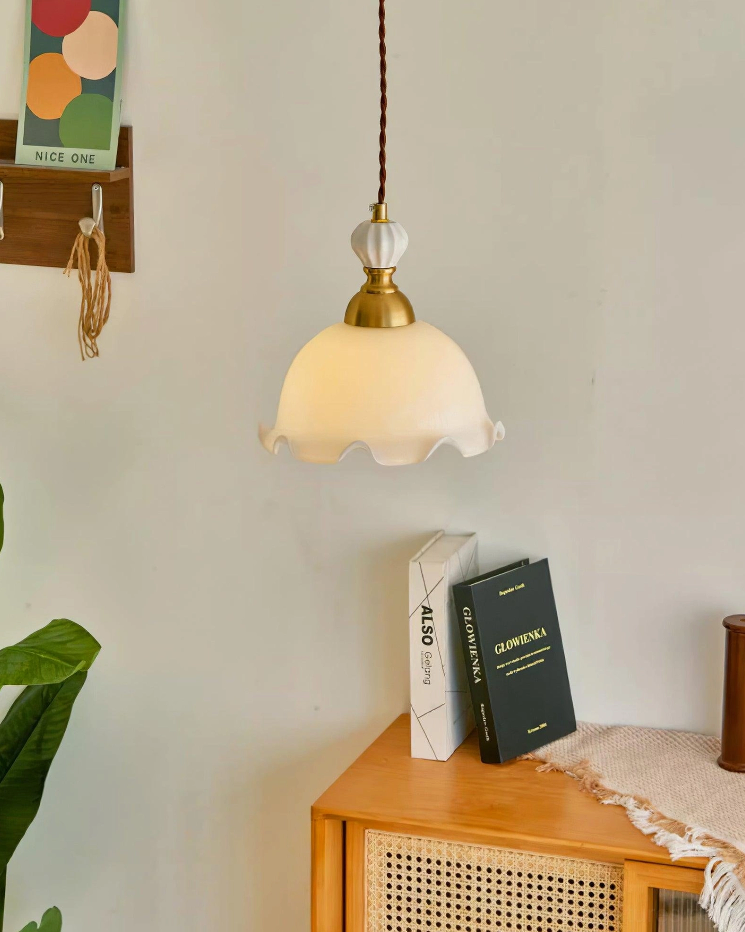 Bianca retro pendant lamp multiple angle showcase, versatile vintage lighting solution for home spaces