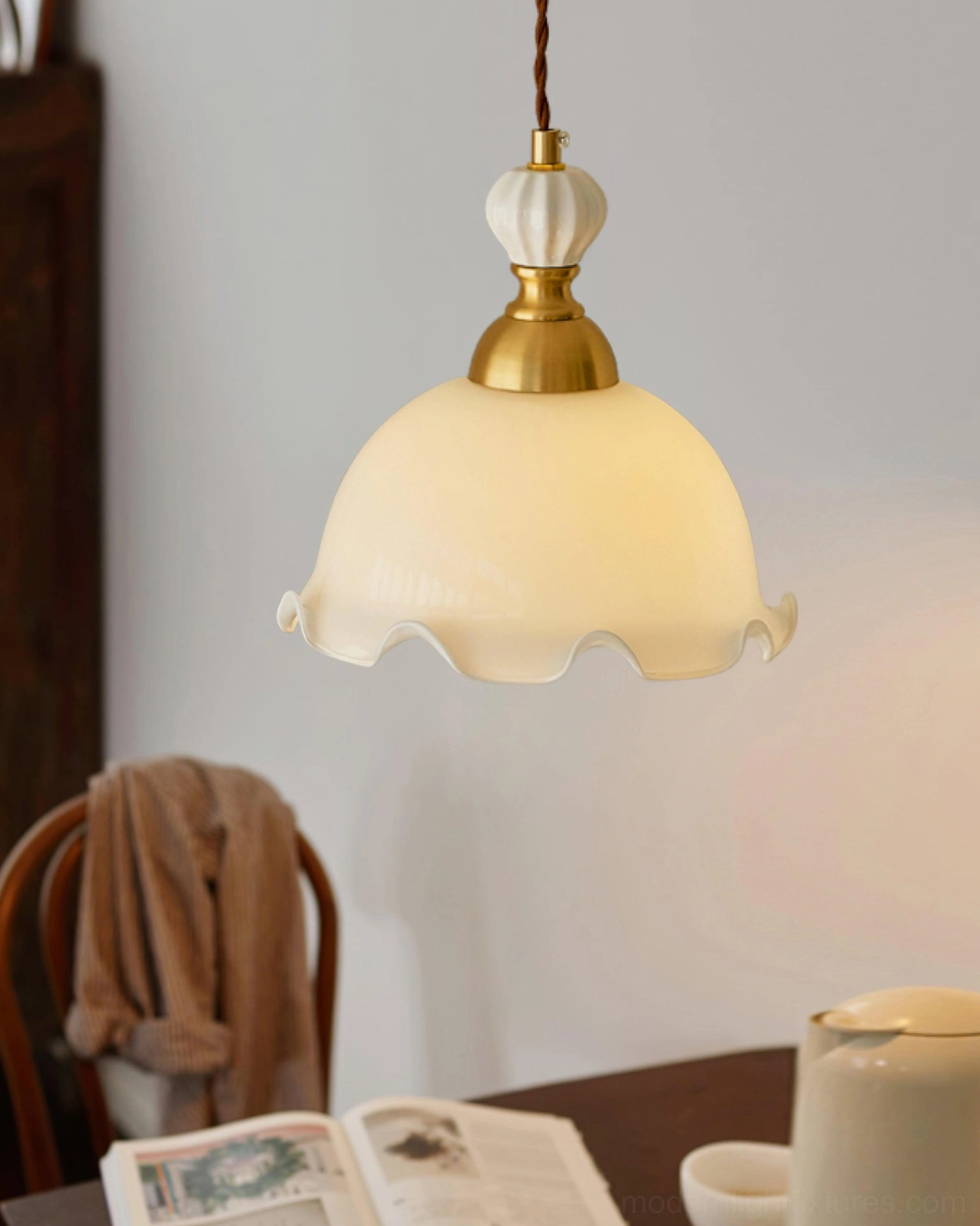 Bianca wavy pendant fixture installation view, ceiling-mounted vintage pendant light, brass and glass