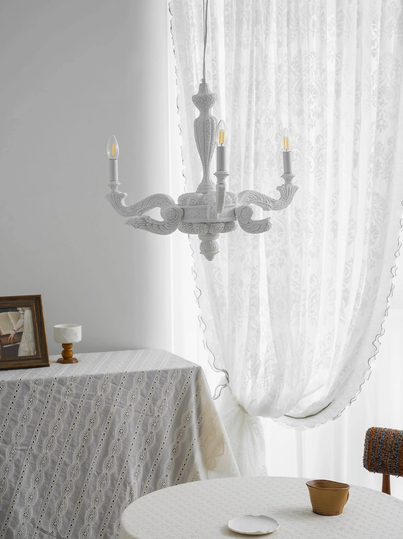 Black contemporary candelabra Lvoria chandelier with curved arms and refined sculptural presence