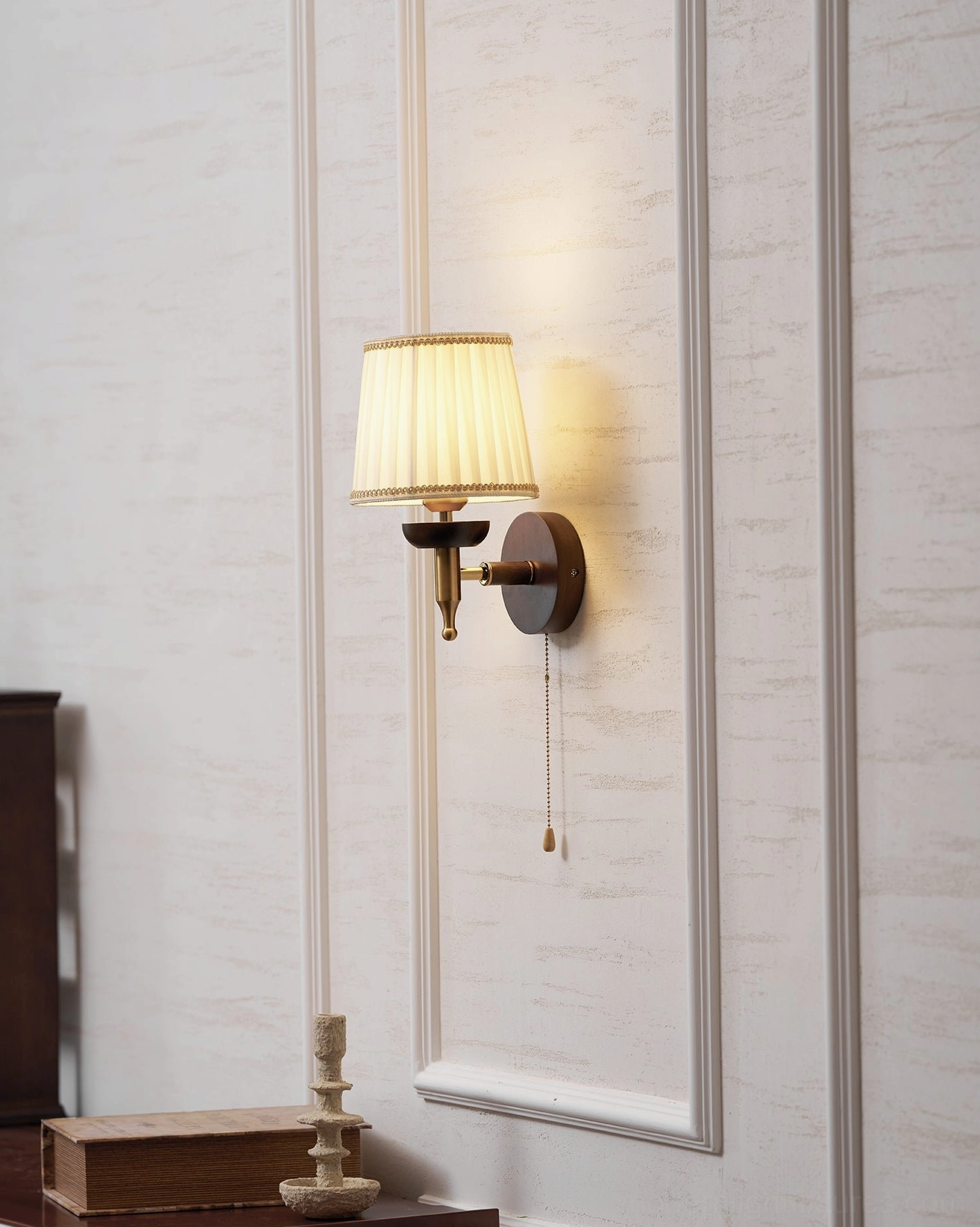 Blixen wall lamp hardwired installation with North America Australia Europe certification