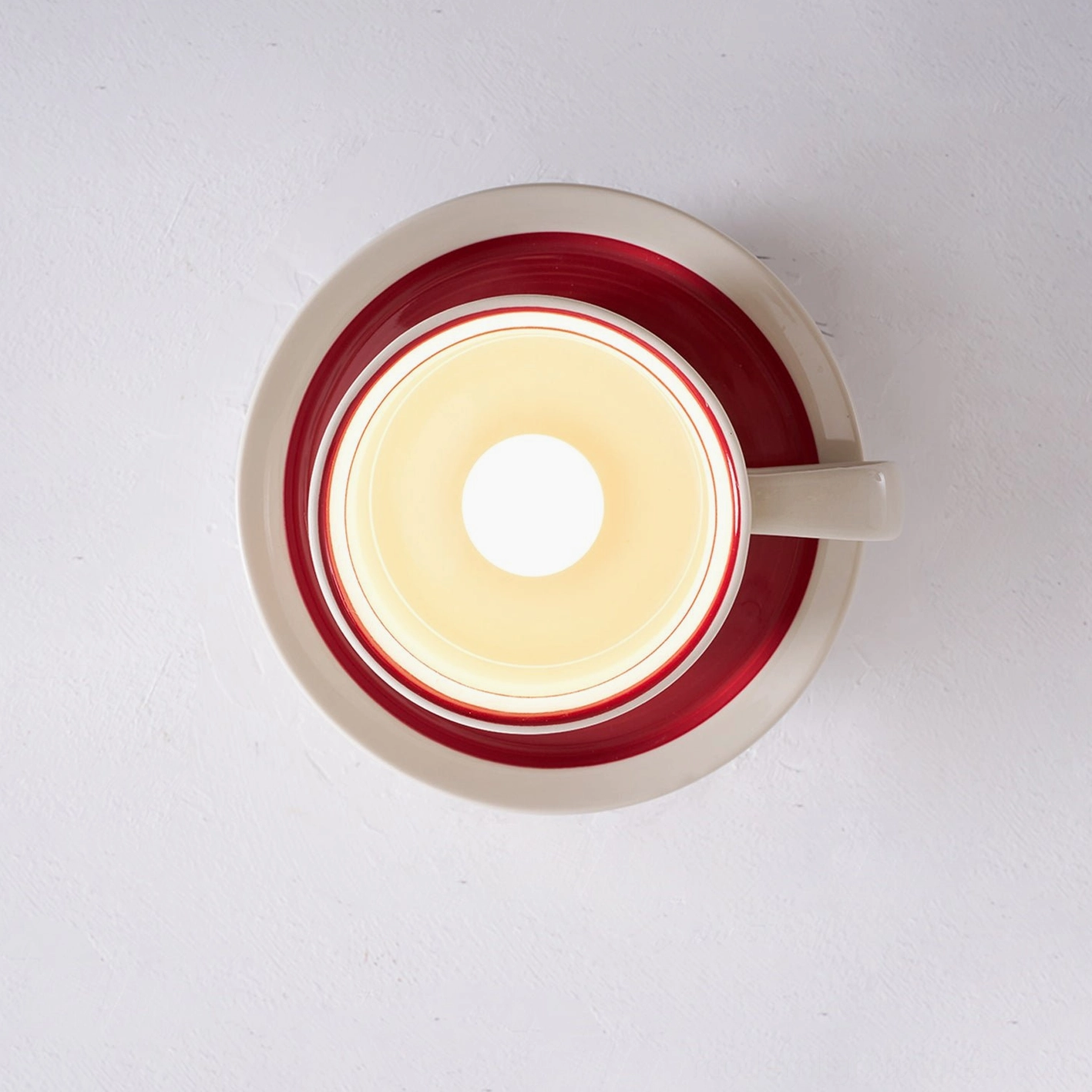 Brisa hand-painted ceramic ceiling fixture size comparison showing compact W16cm H8cm dimensions