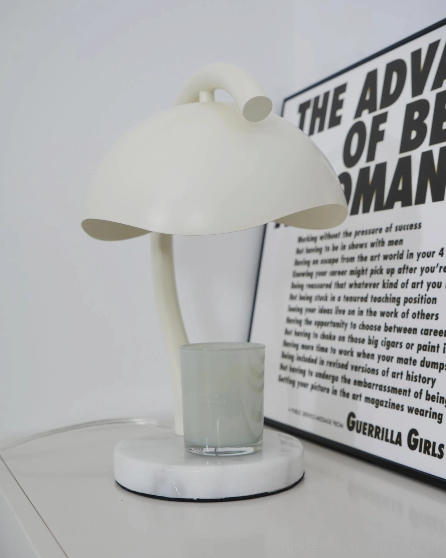 Flatlay product photography of beige and white alabaster candle warmer table lamp with complete specifications