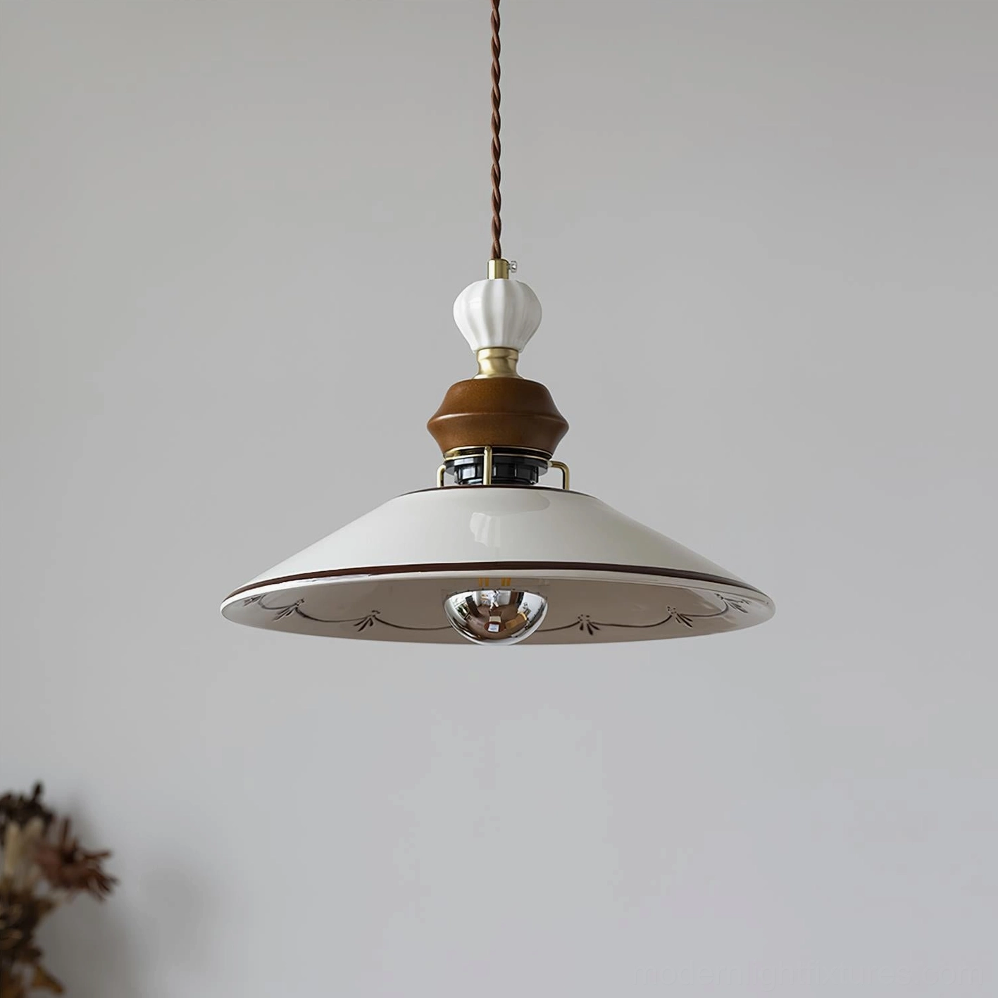Model B ceramic pendant light, diameter 30cm (11.8 inches), height 21.5cm (8.4 inches), standard dining application