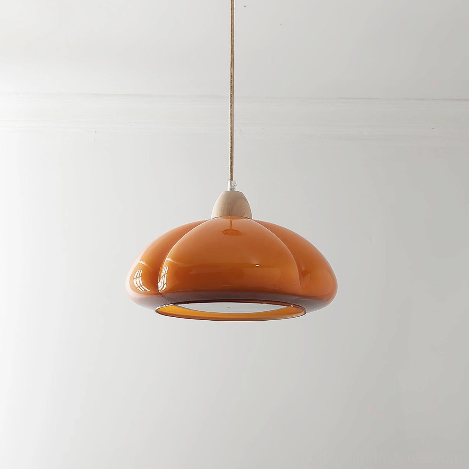 Cipola warm orange mushroom pendant light showing 40w incandescent led bulb compatibility
