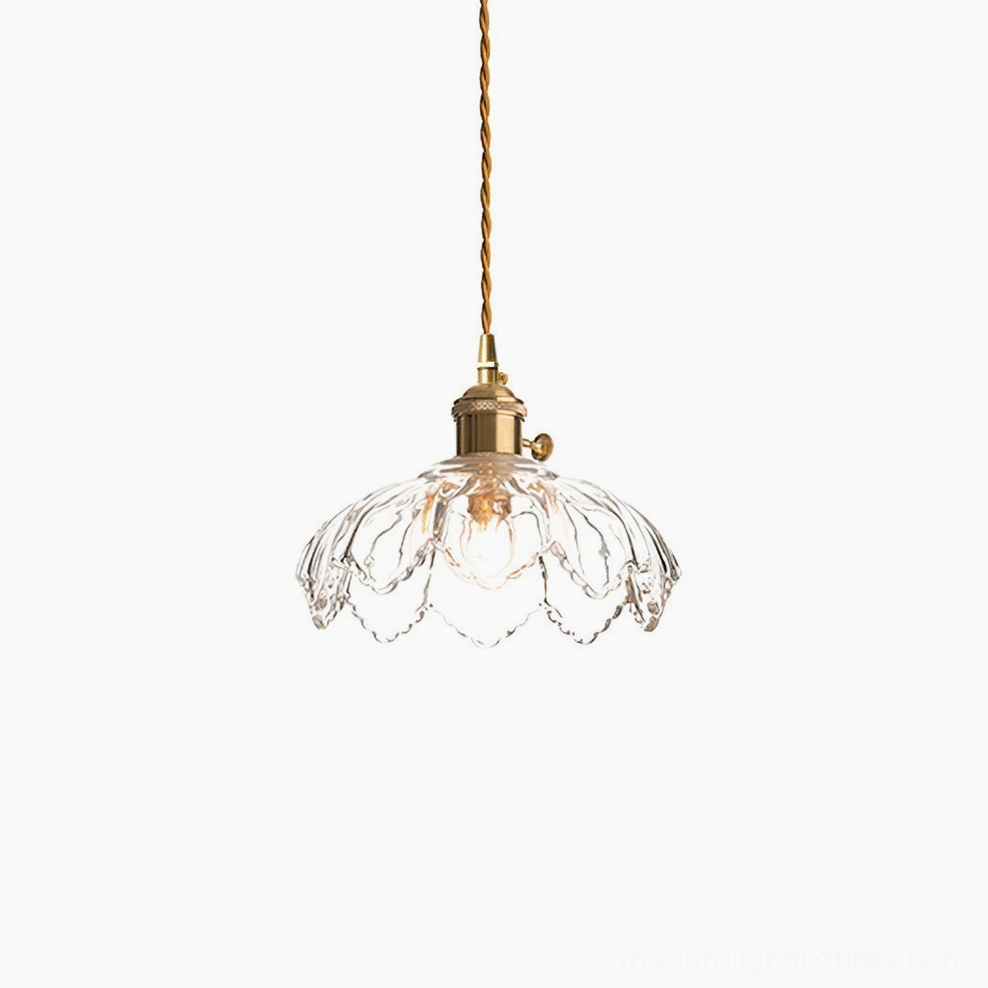 Clear glass pendant light - 20cm small size variant close-up
