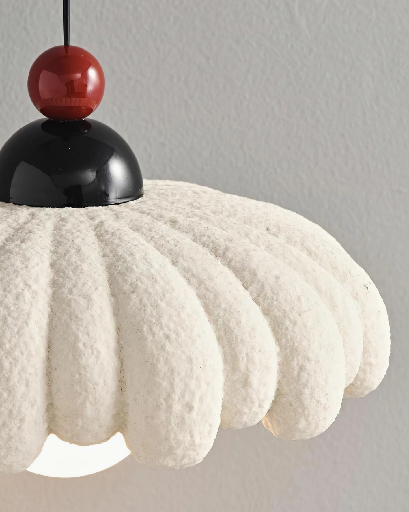 Cloudet sculptural pendant lamp installation guide, modern cloud-shaped lighting fixture mounting and setup