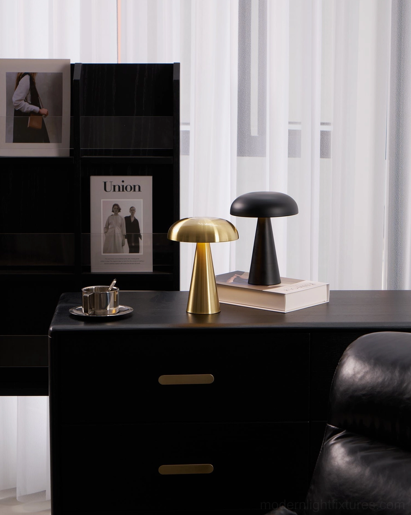 Como table lamp cool white 5000K focused task work studio detailed lighting mode