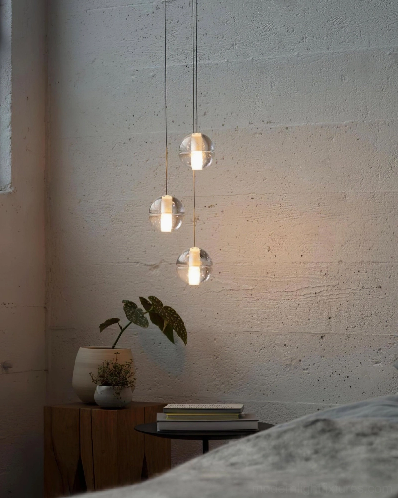 Contemporary crystal cluster pendant light with adjustable hanging height and cable suspension
