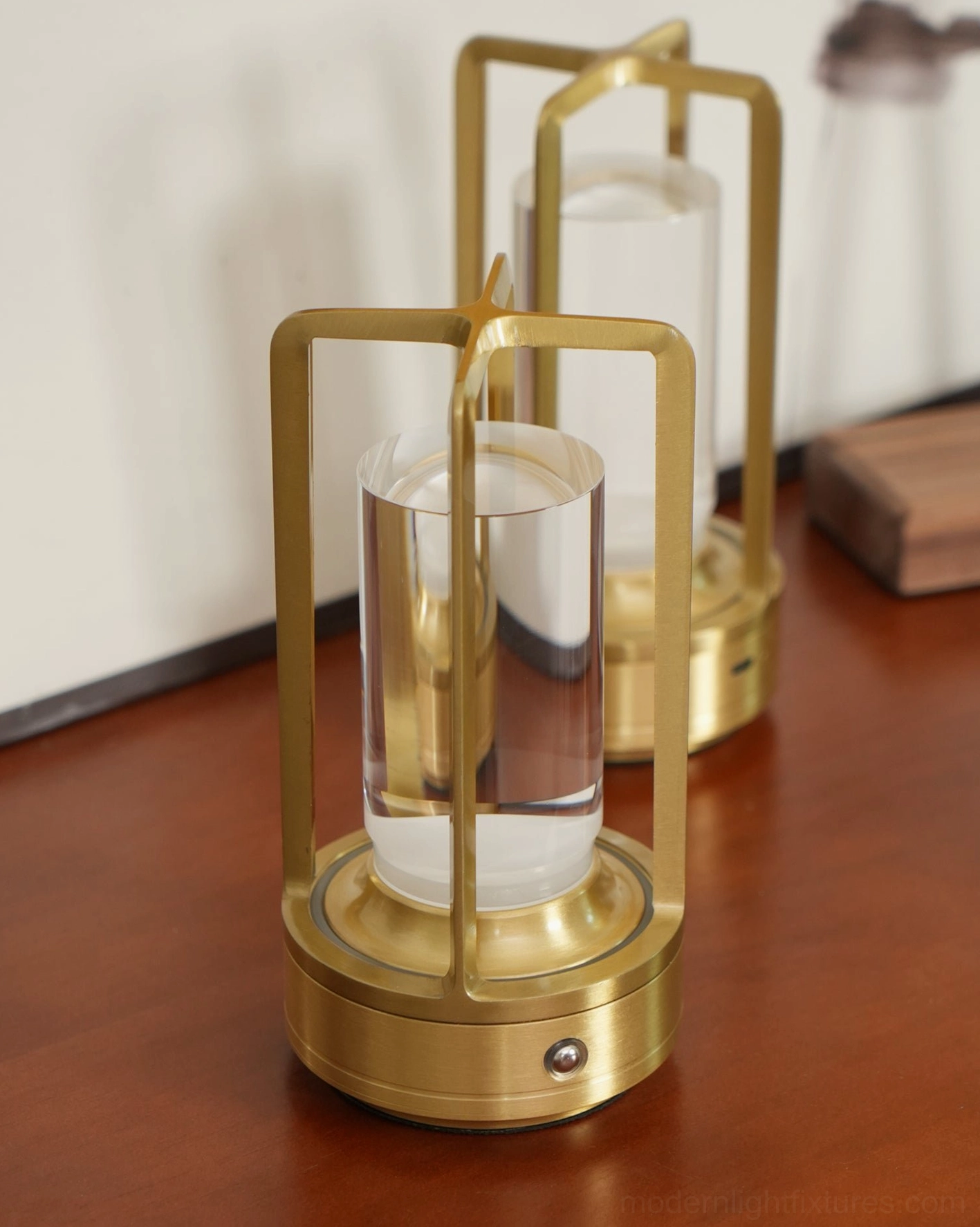 Aura Gleam table lamp USB charging port base built-in battery rechargeable feature