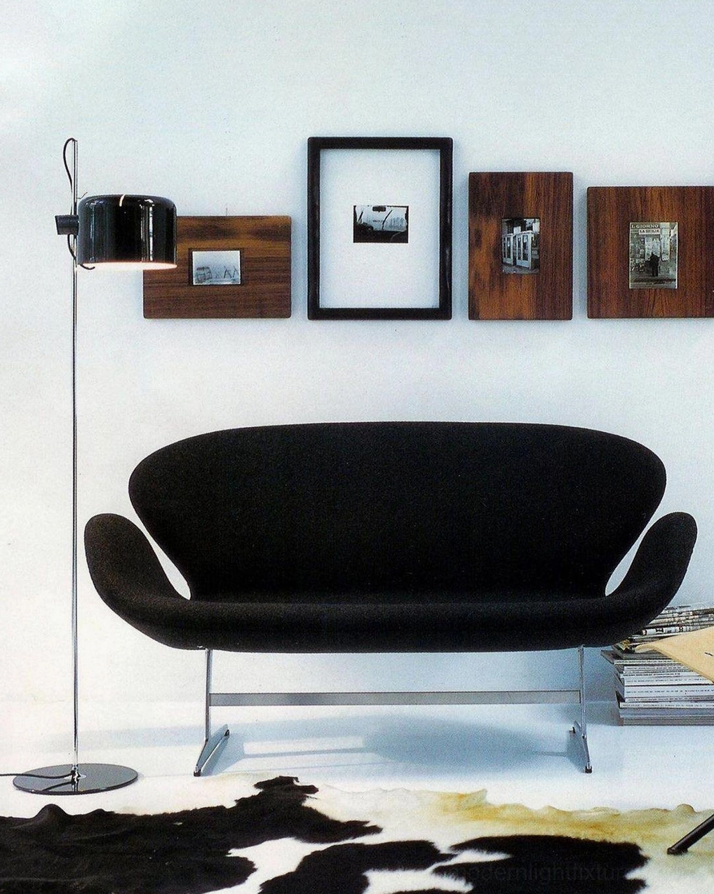 Adjustable metal floor lamp with full range of motion for precise light direction control