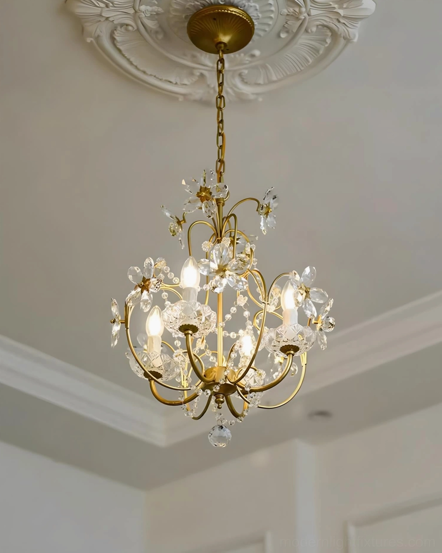 Cristavelle crystal chandelier pendant showing installation details and hanging chain mechanism