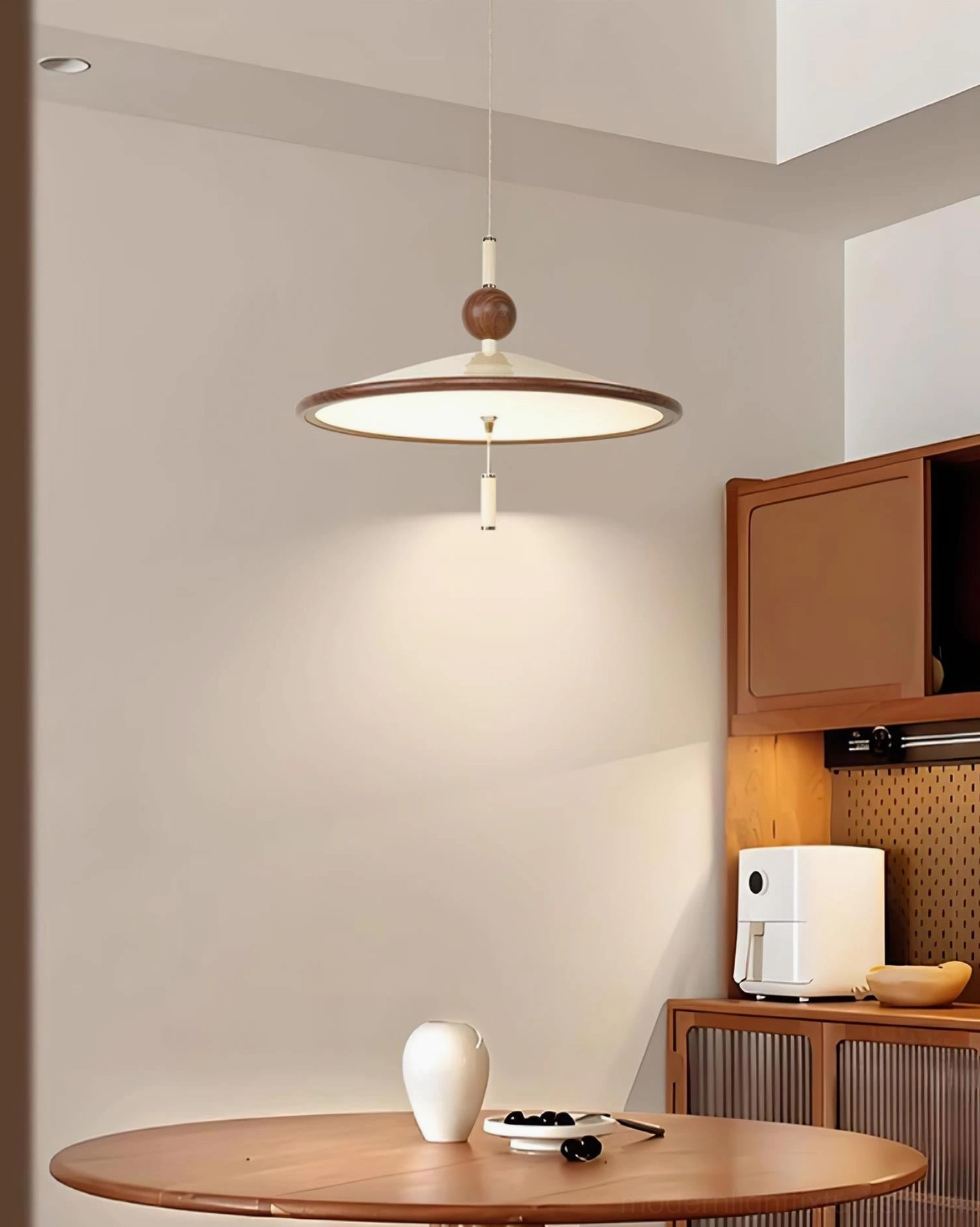 Devon pendant lamp LED integrated technology warm white 3000K illumination quality demonstration
