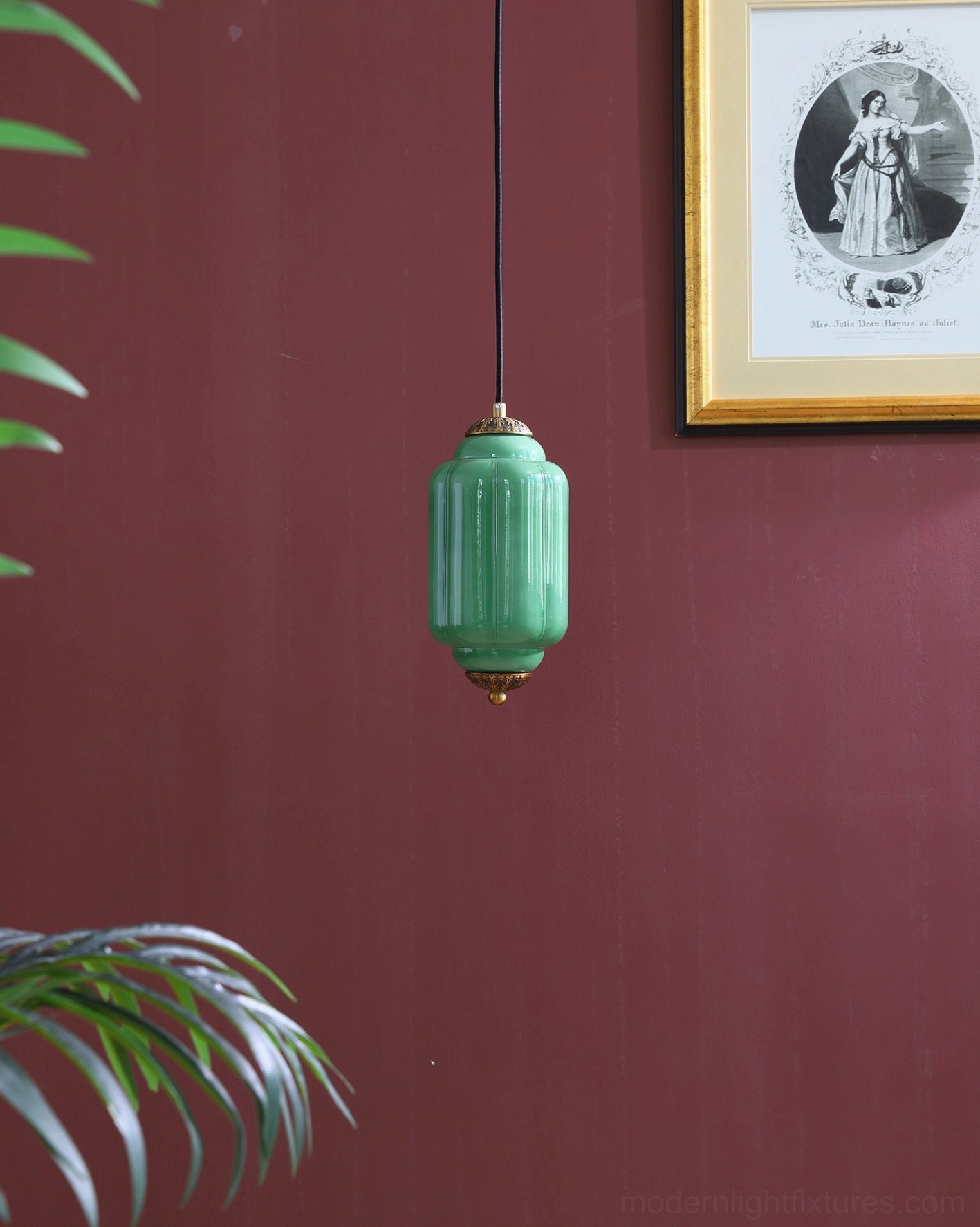 Decorative glass pendant lamp delicate fluted texture antique brass accents