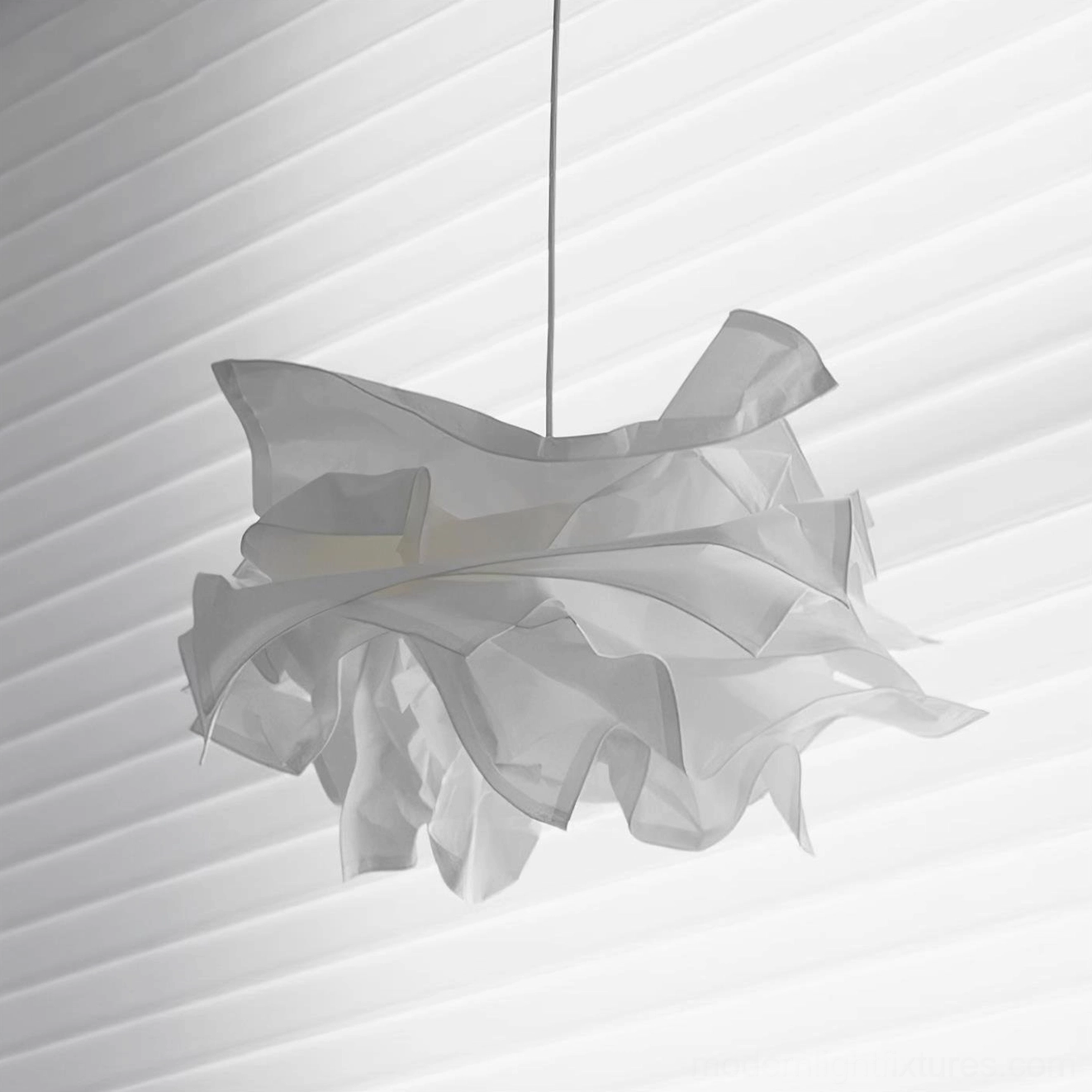 Modern pendant light fixture supporting LED and incandescent bulbs with energy efficient technology