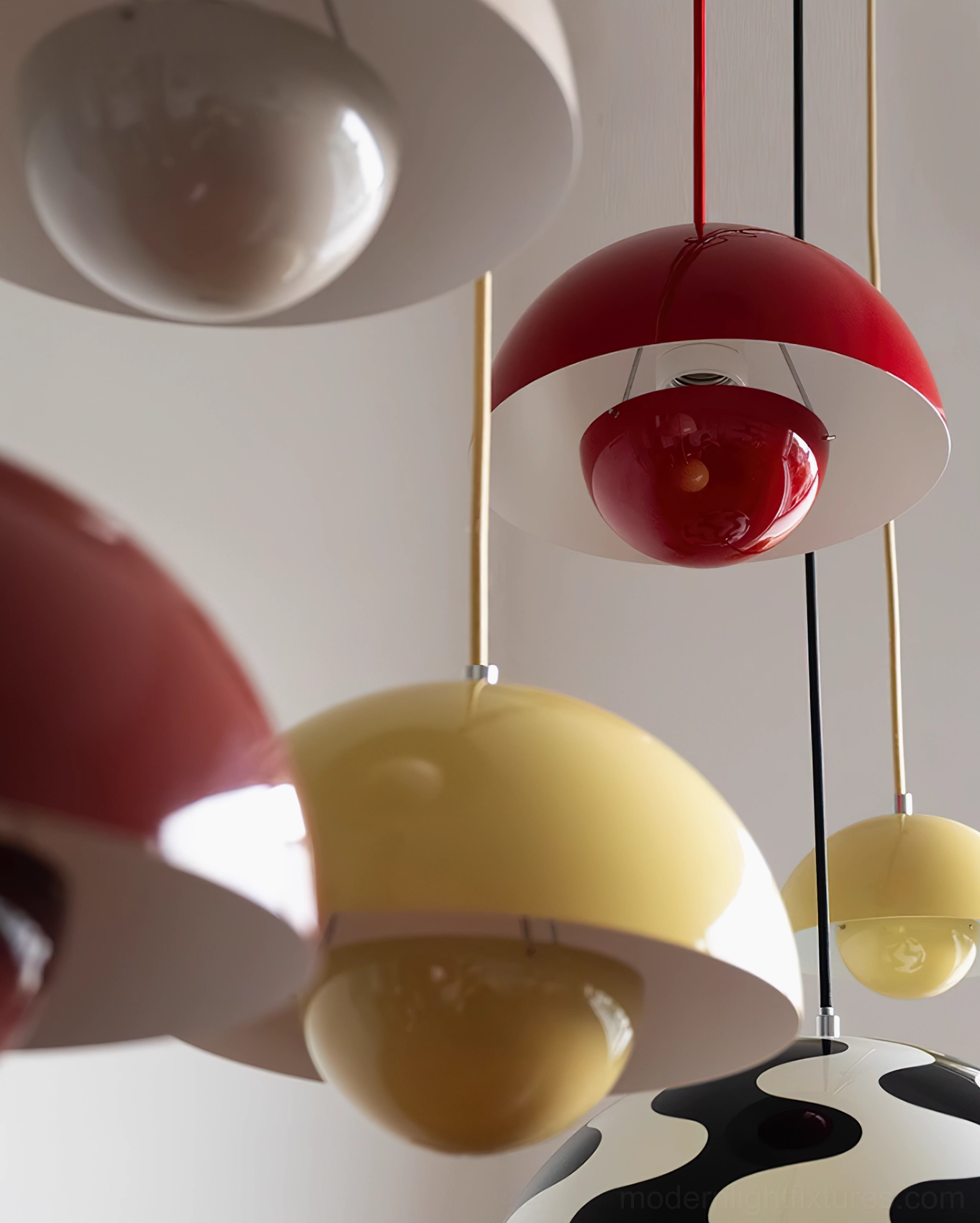 Flowerpot pendant light installation guide showing mounting and wiring steps
