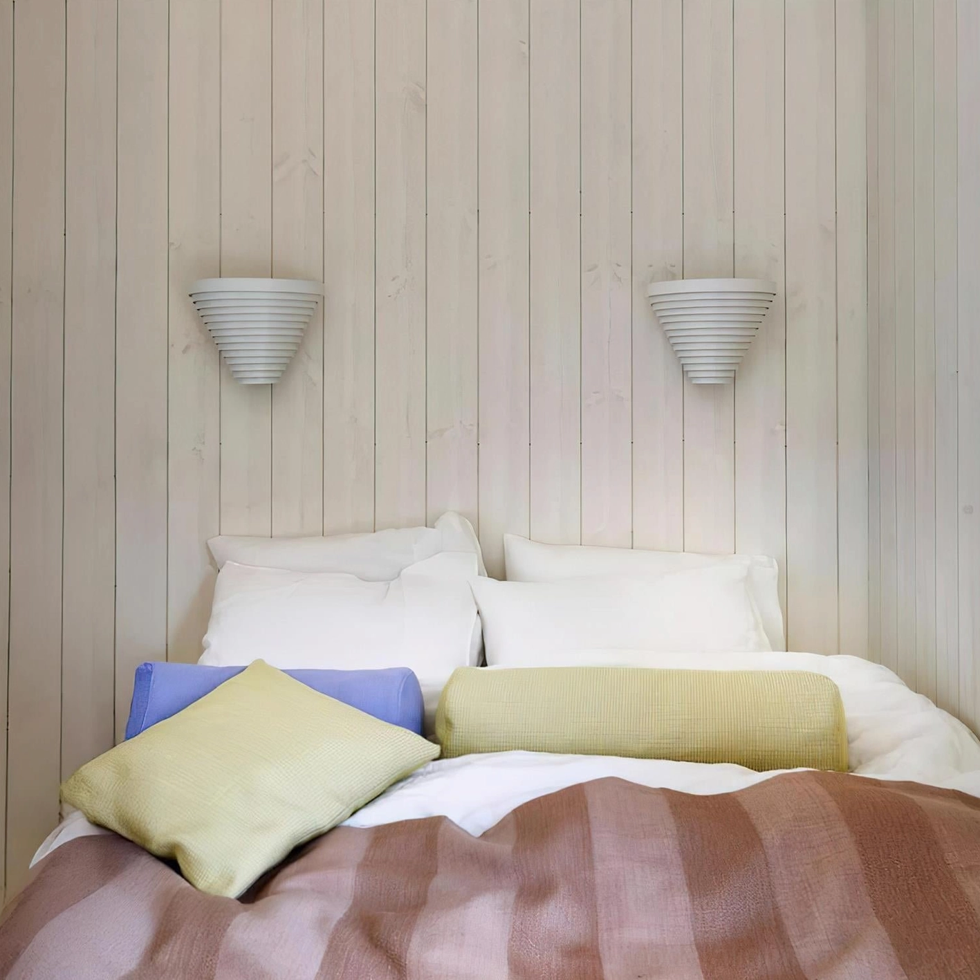 Minimalist white metal geometric wall lamp complete product showcase, modern contemporary design