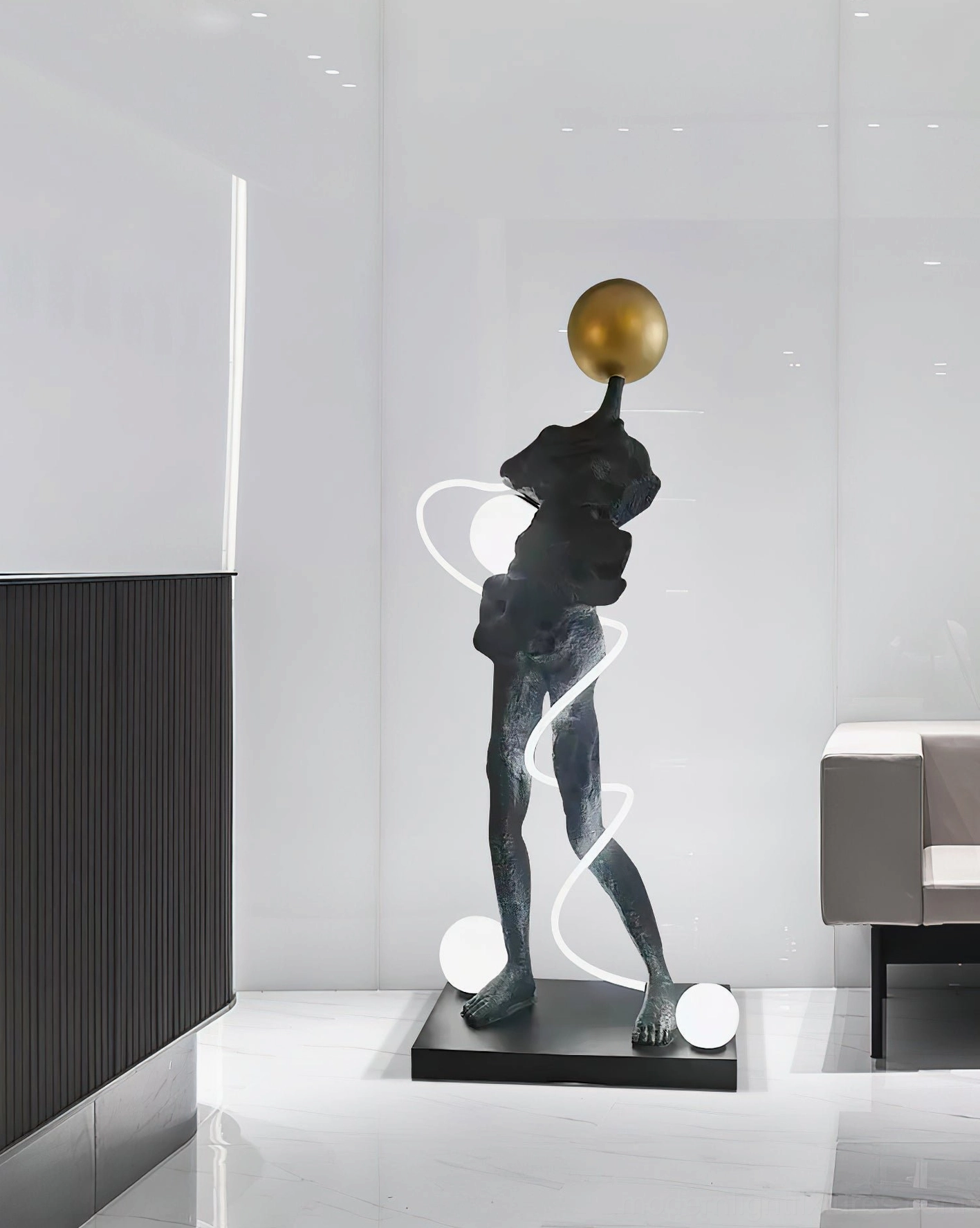 Ginasta artistic floor lamp rear view with warm white LED illumination and dark panel wall backdrop