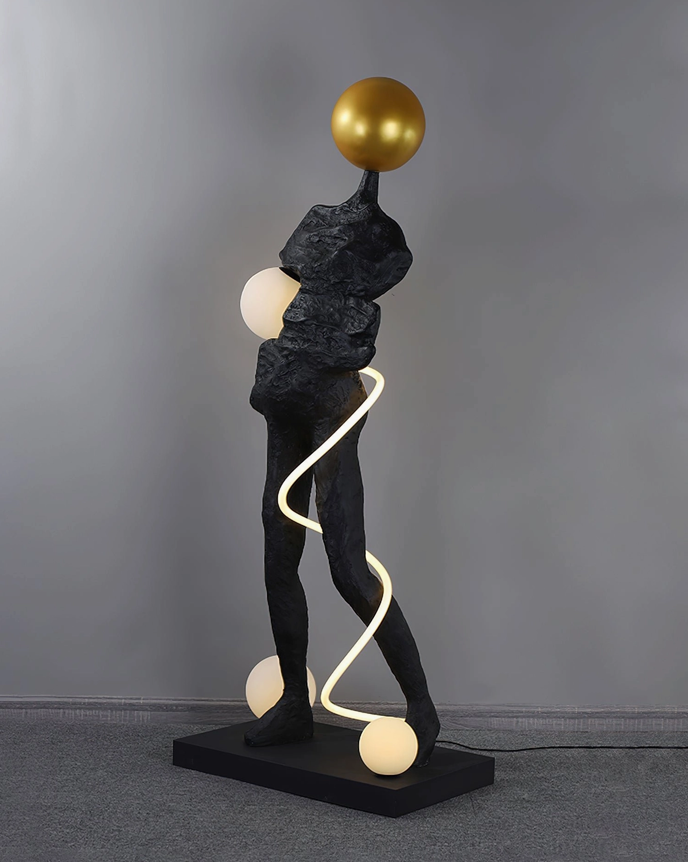 Ginasta abstract sculpture floor lamp right angle with multiple frosted glass light sources and black textured resin