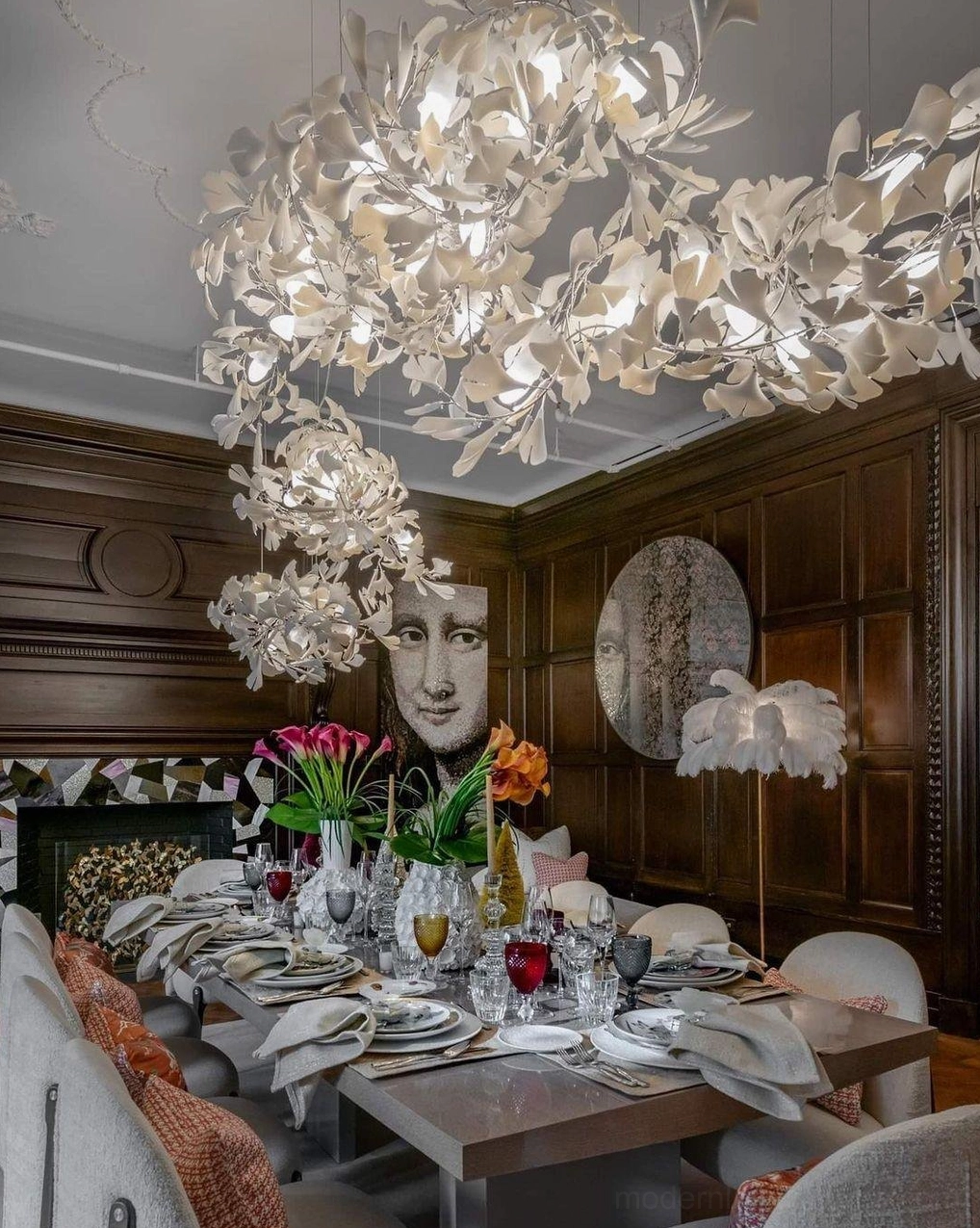 Contemporary ginkgo leaf pendant chandelier with individual branch positioning for unique installations