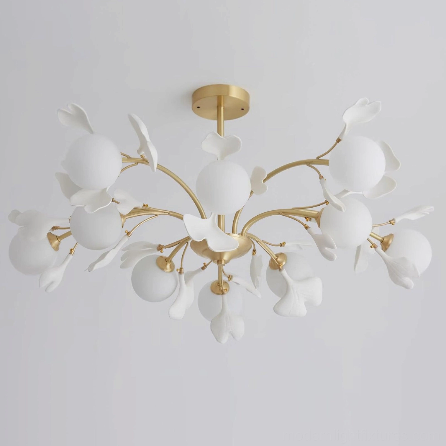 Ginkgo chandelier G9 socket and LED bulb compatibility, technical specification detail
