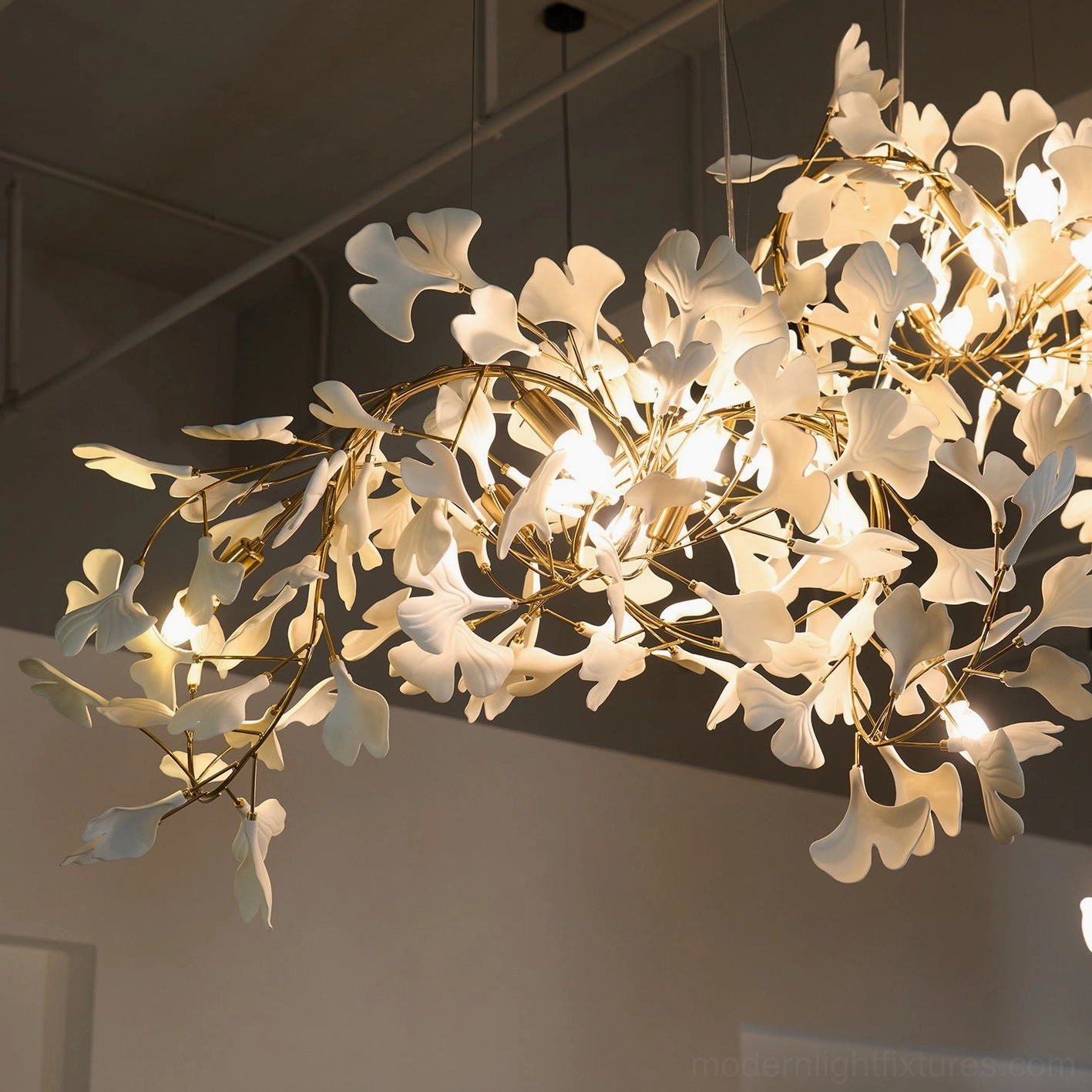 Ginkgo leaf pendant C style showing cable suspension and hanging height adjustment options