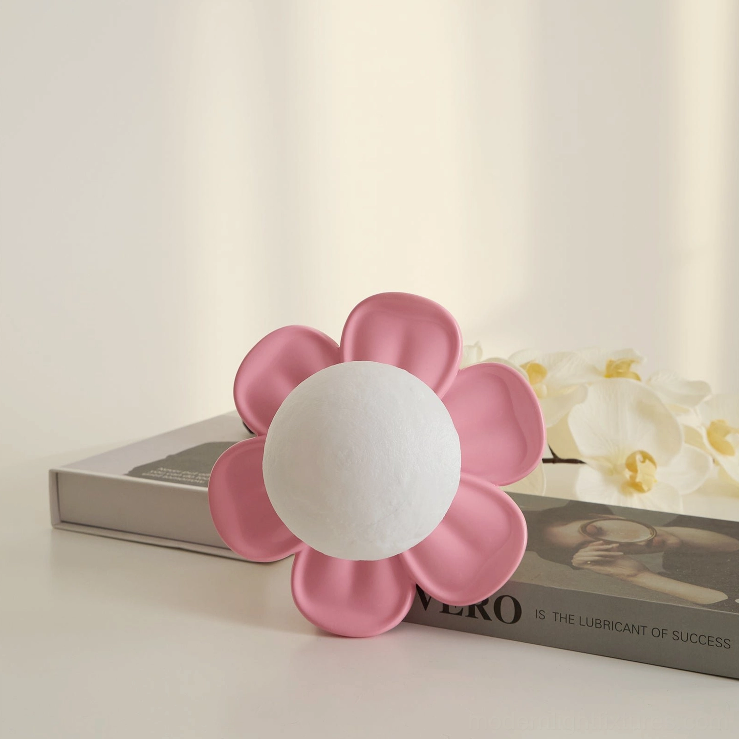 Giulia flower ceiling light product presentation showing beige, green, and pink color options