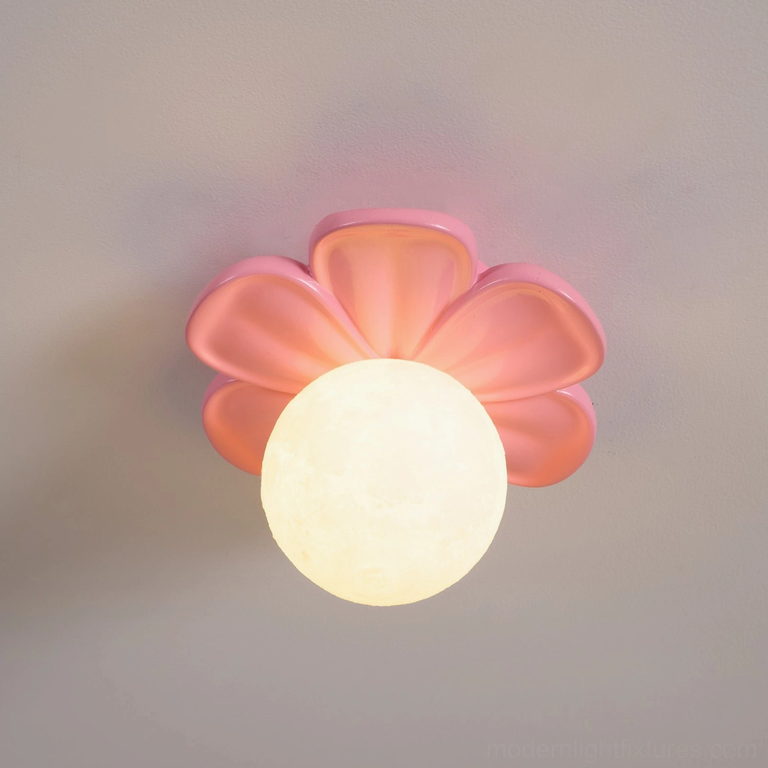 Giulia flower ceiling light in Scandinavian Nordic design style with organic geometric forms
