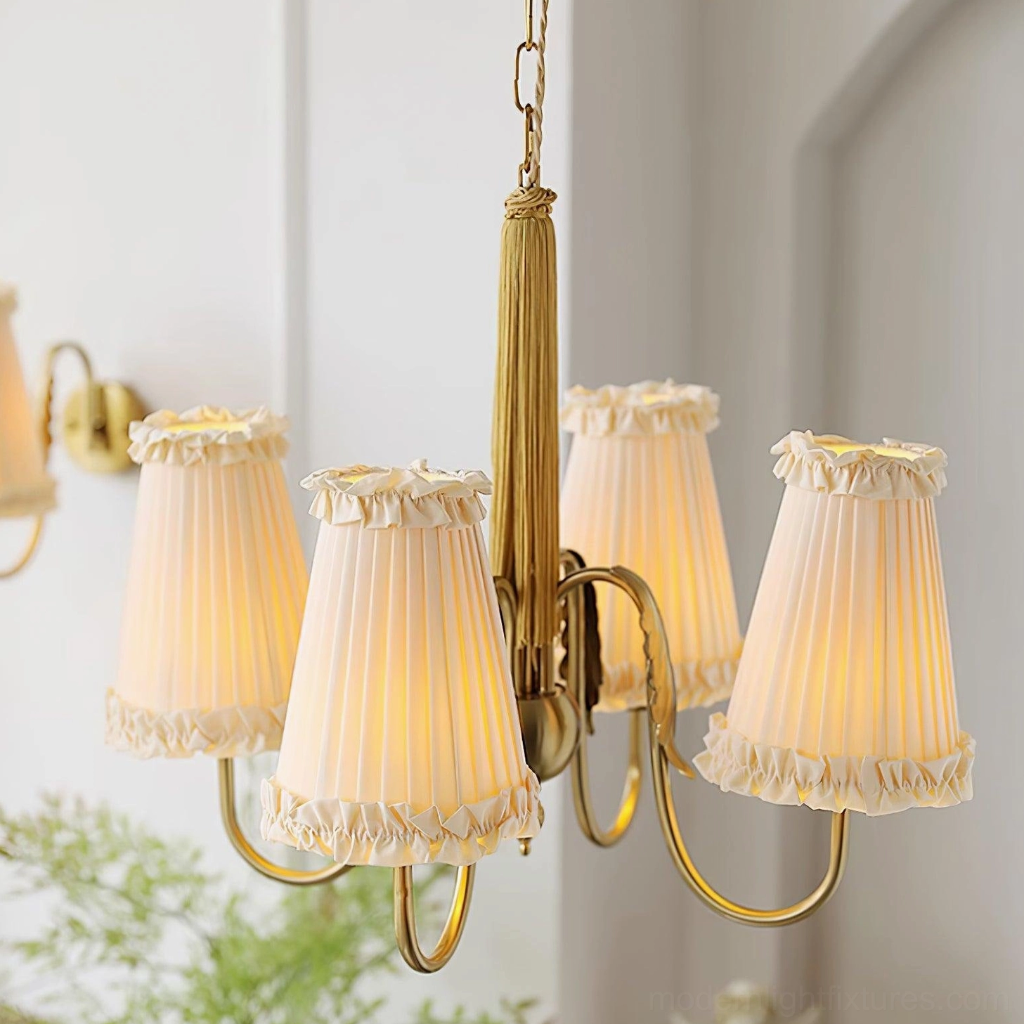 gold vintage chandelier foyer entryway luxury home entrance