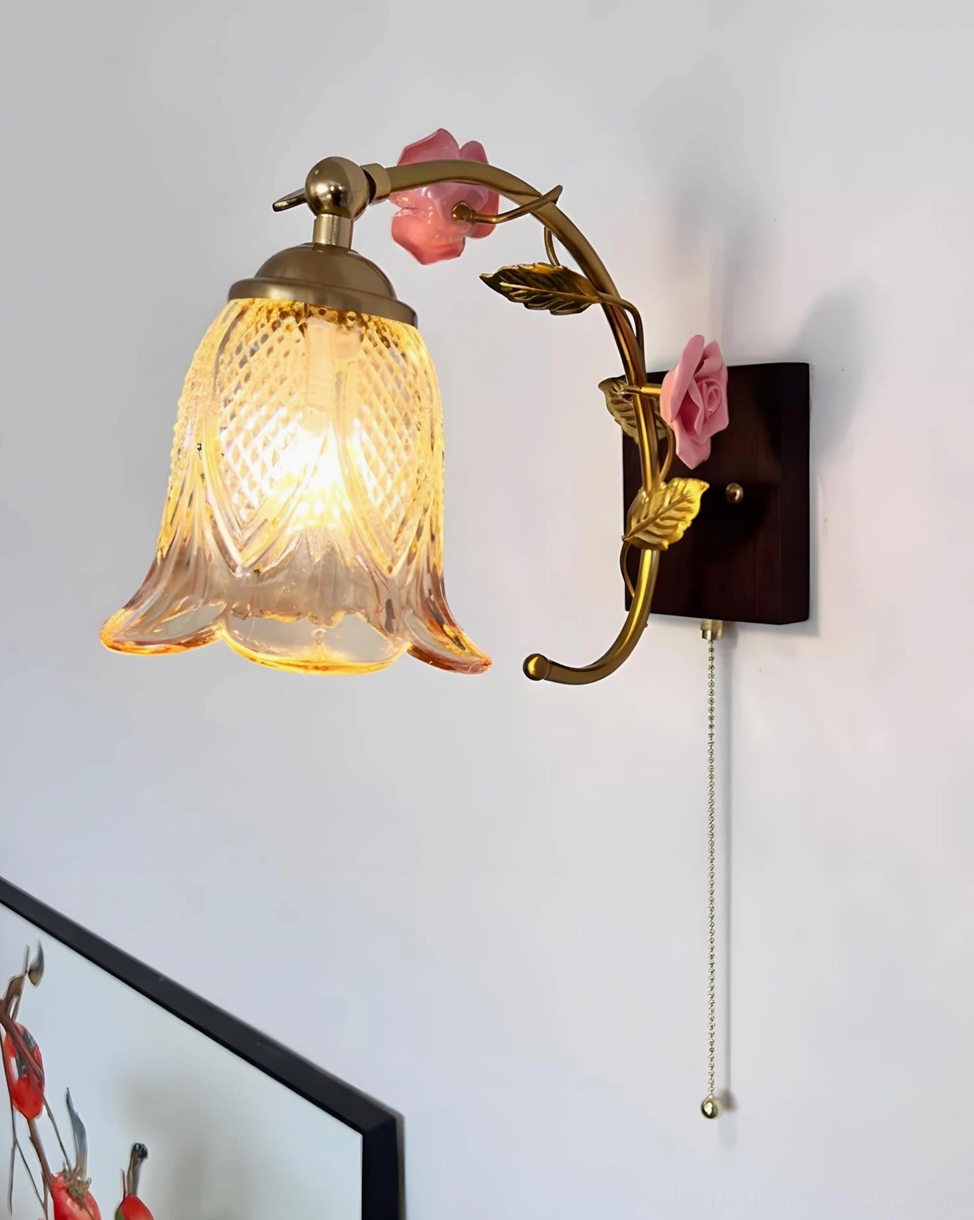 Gold-finished Roseraie Verse wall sconce in Art Deco inspired interior design