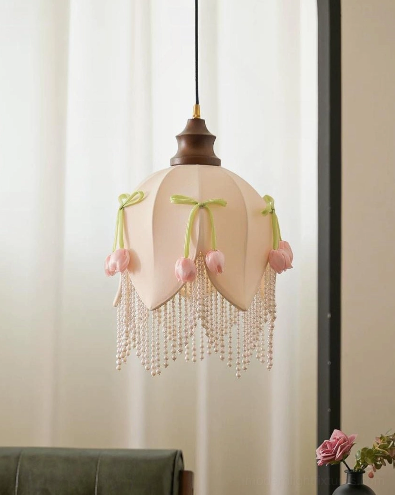 Hanavelle tulip pendant light hanging measurement and canopy mounting hardware detail, adjustable cord setup, brass-tone electroplated cap, installation reference image