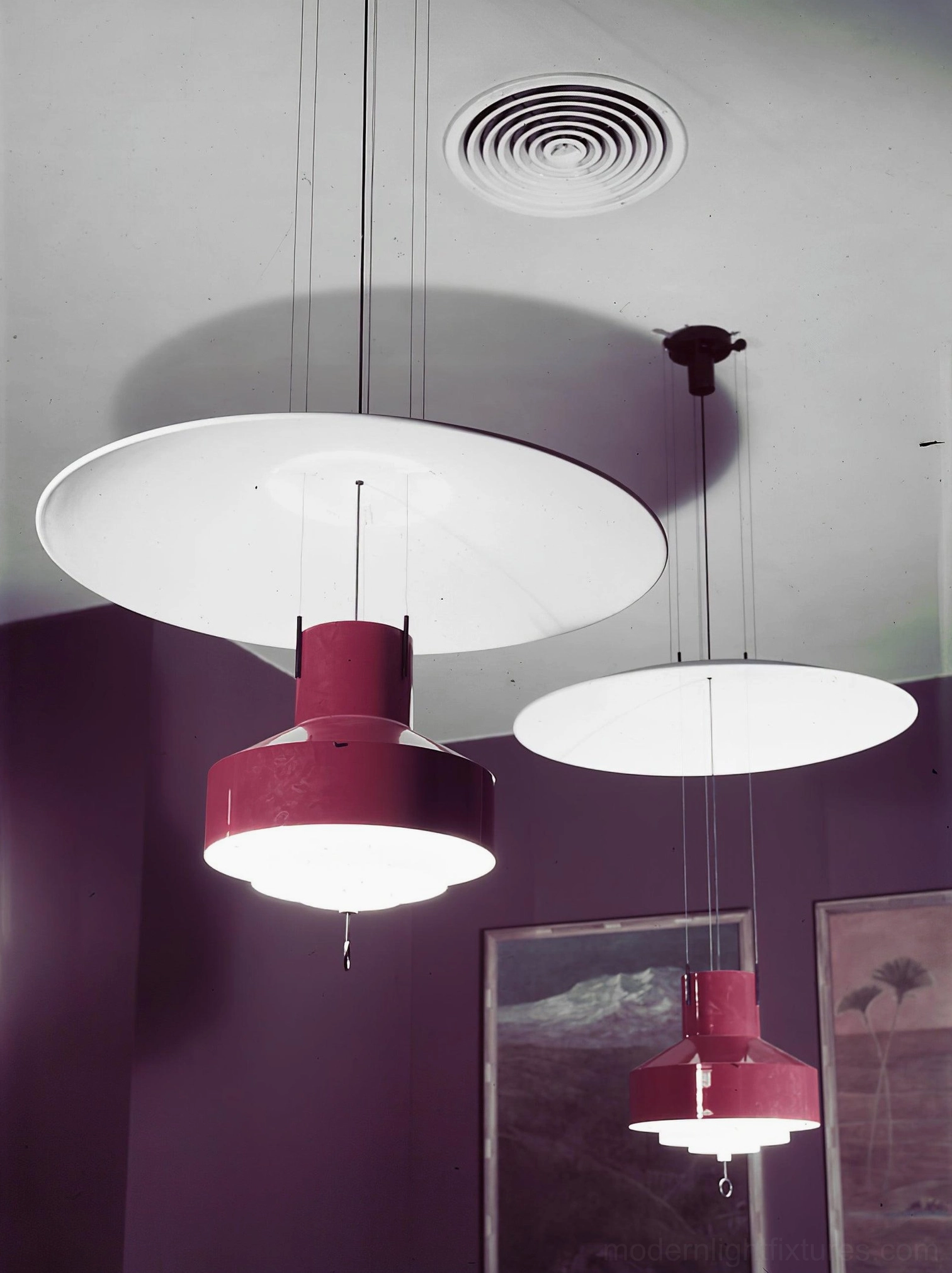 Jeka pendant lamp installation showing wire length adjustment capability