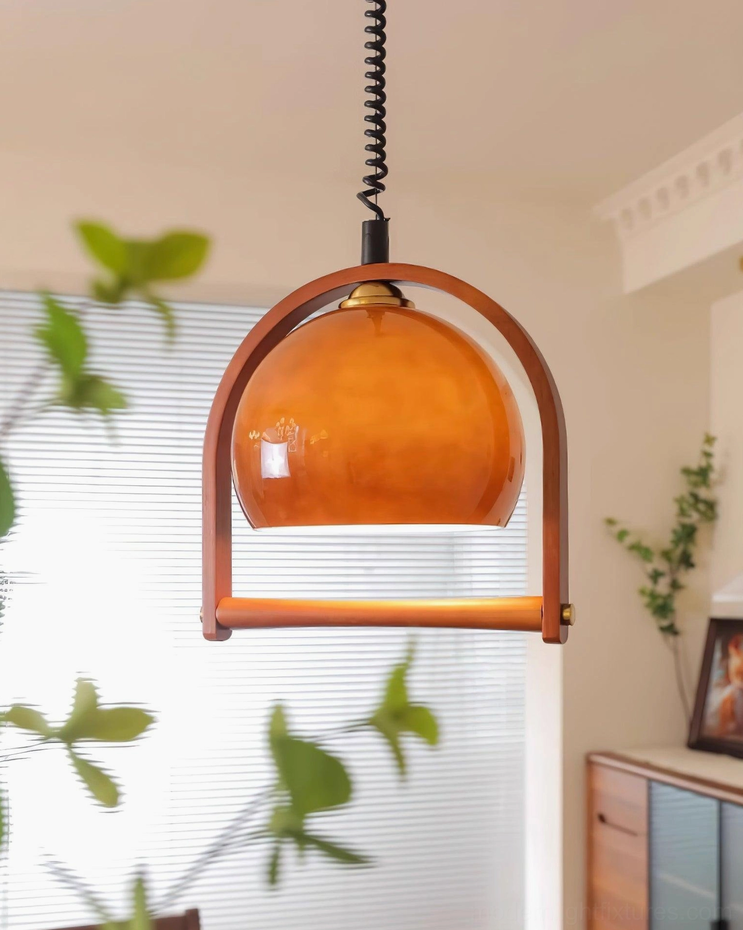 Kleine stretchable pendant light socket and bulb compatibility E26 E27 installation detail
