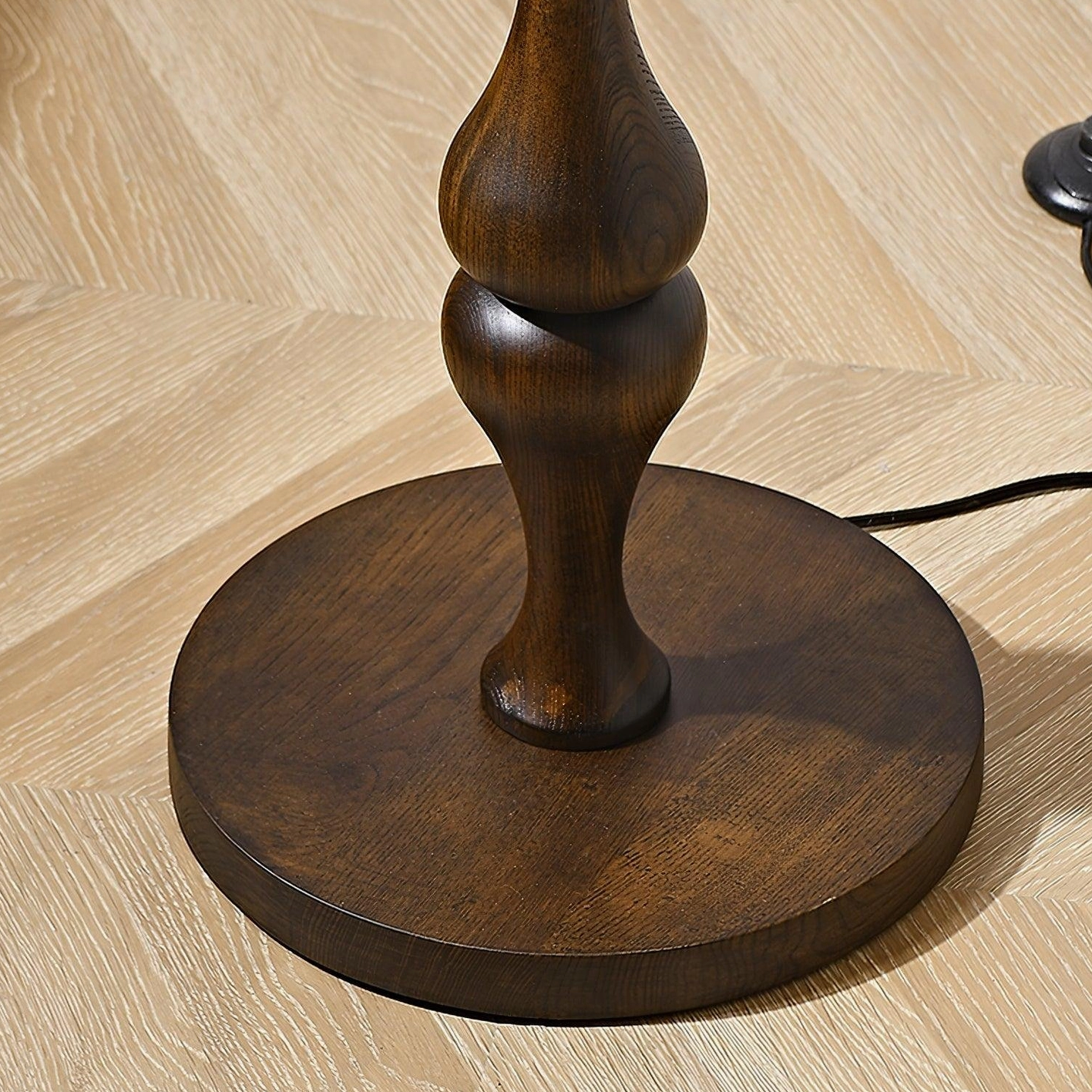 Laredo handcrafted floor lamp side profile wooden pillar design view