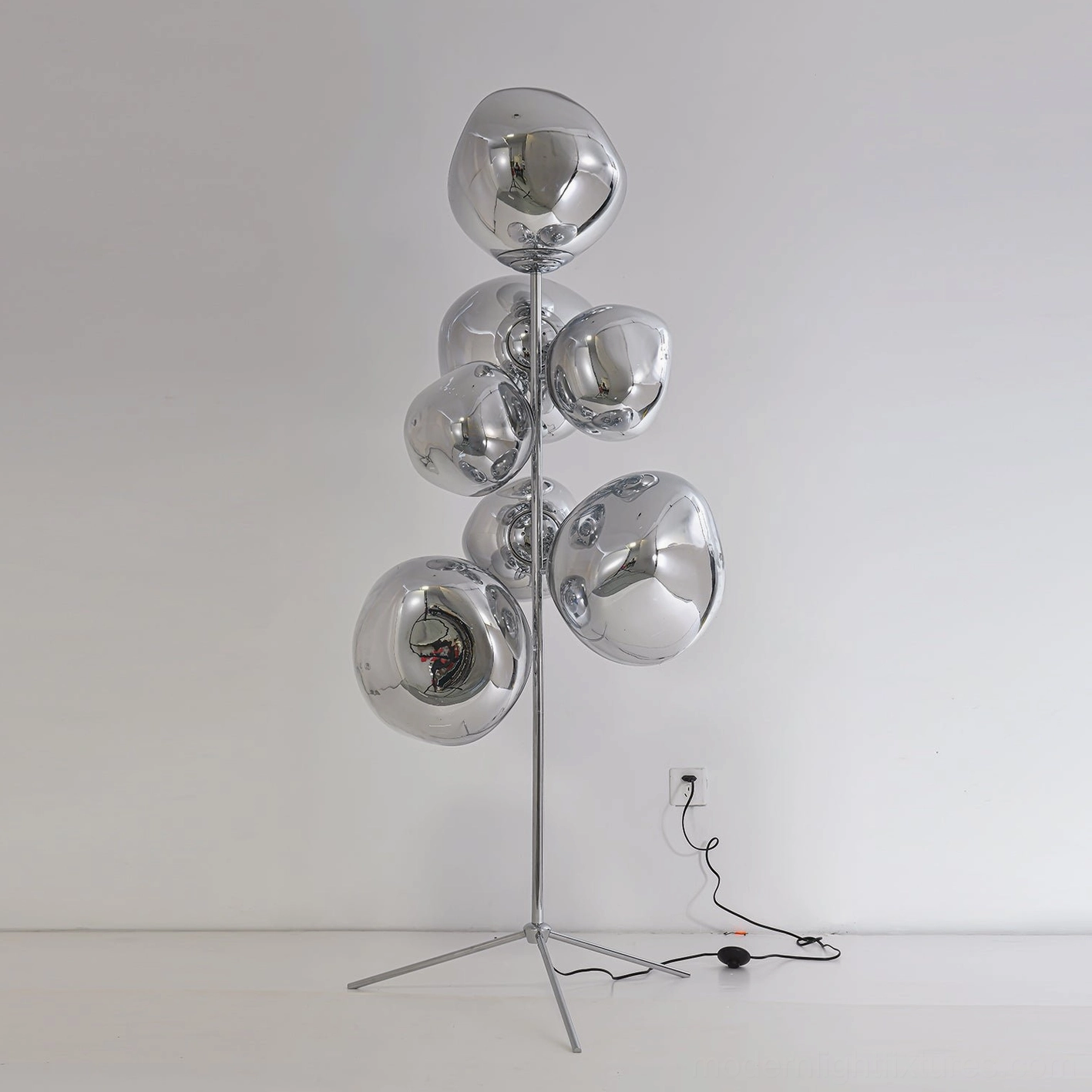 Modern lava bubble floor lamp 180cm large model with silver finish and metal tripod