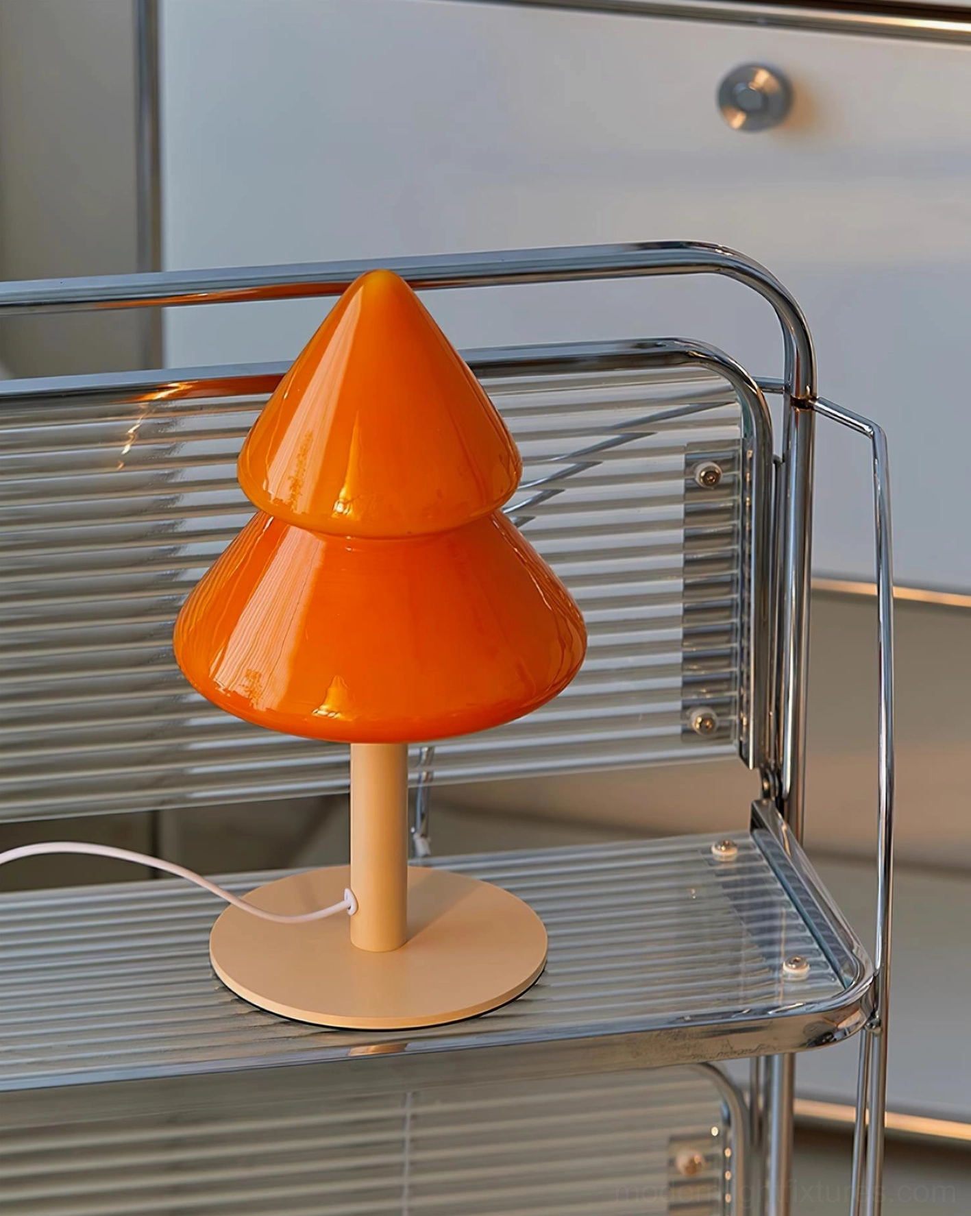 LED lifespan and energy efficiency information for Christmas tree table lamp