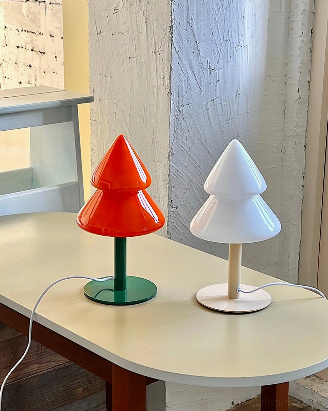 Before and after lighting comparison showing impact of Christmas tree lamp illumination