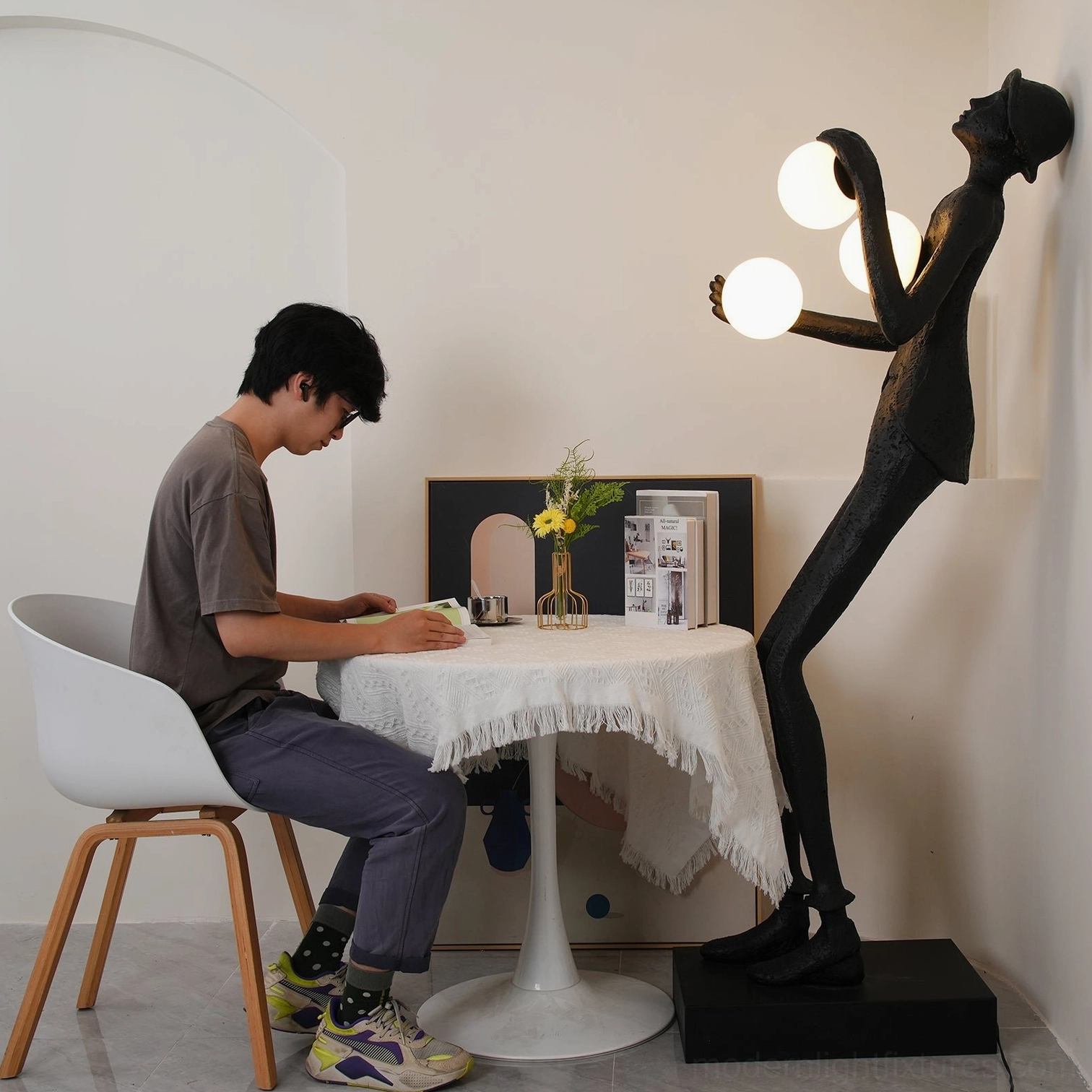 Sculptural floor lamp humanoid figure frosted glass lights luxury modern interior lighting fixture