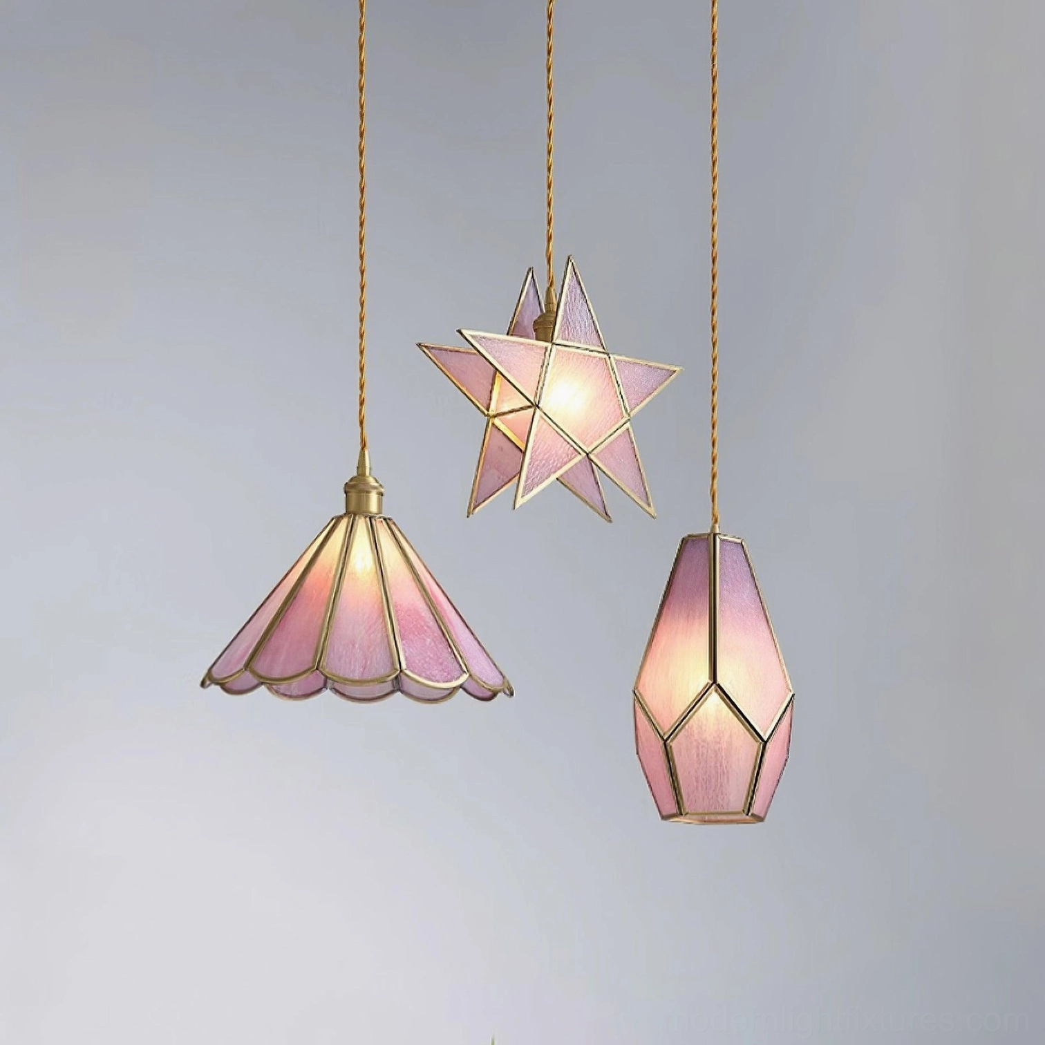 Maki scalloped glass pendant light in warm kitchen ambiance with incandescent bulb glow